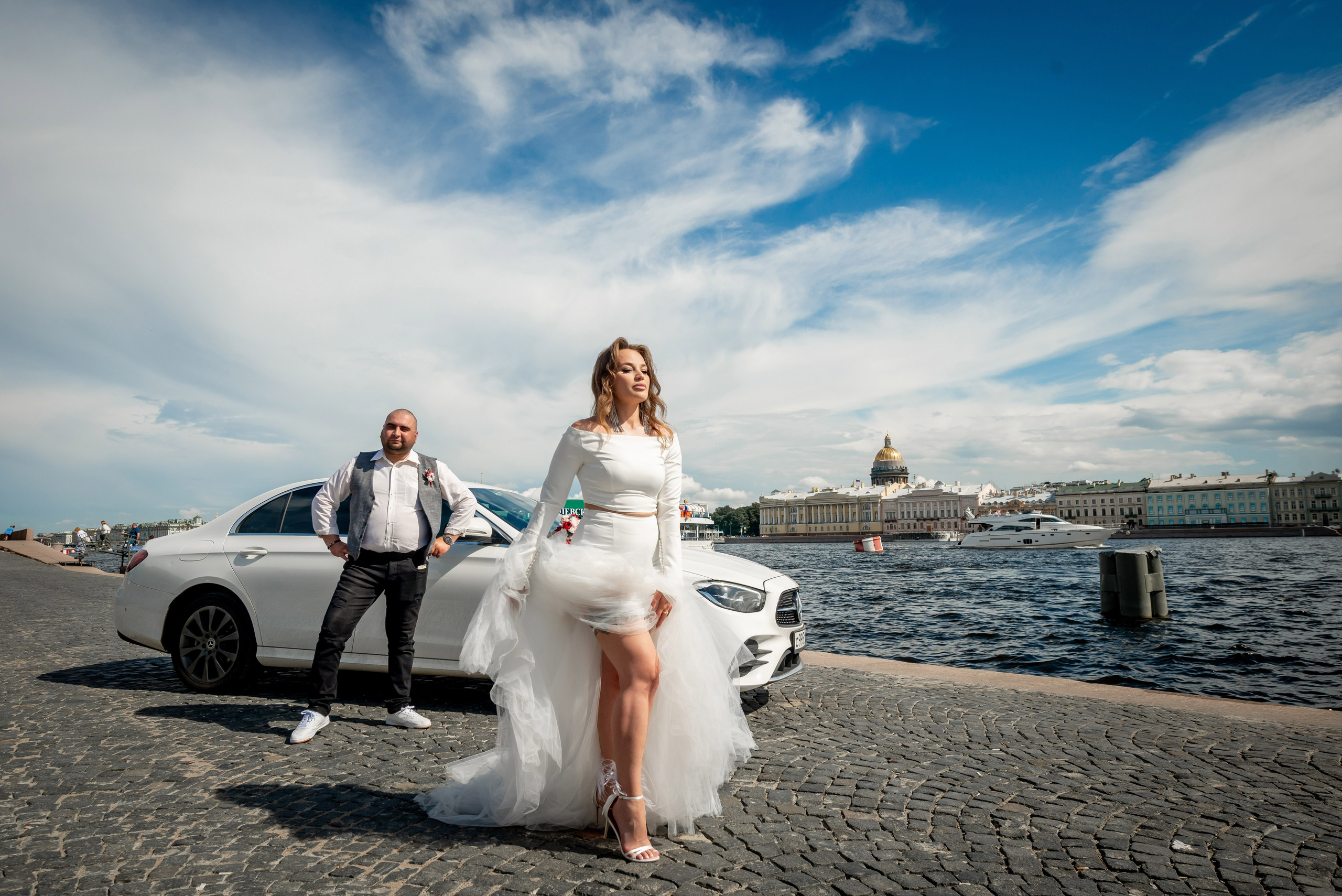 Экстравагантная свадебная фотосессия Светланы и Славы по нетрадиционным и оригинальным местам для свадебной прогулки в Санкт-Петербурге. Портретный, семейный и свадебный фотограф в Санкт-Петербурге и в Пушкине Ширяев Денис
