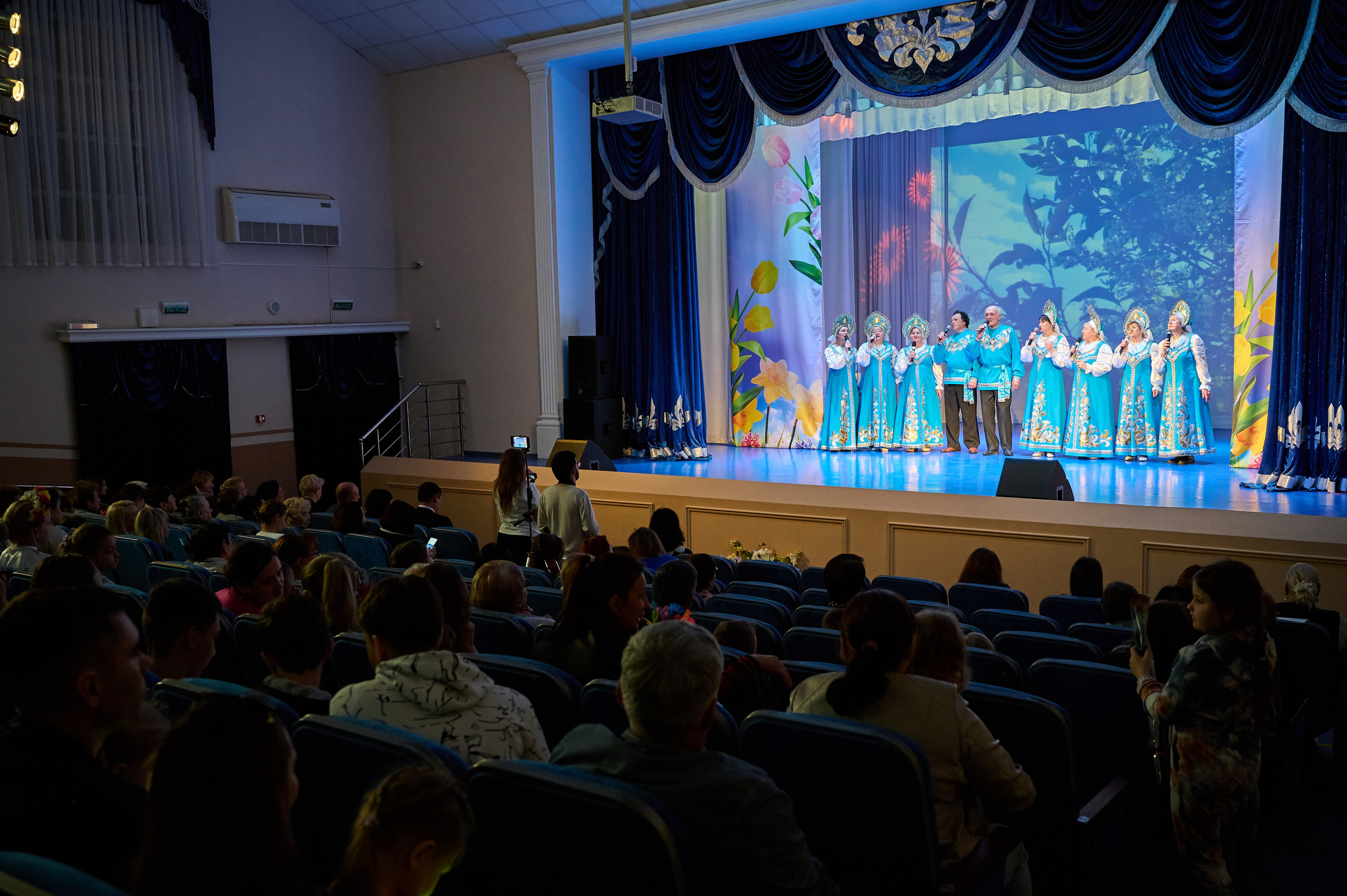 8 марта Марьина роща. Жизнь курорта Кабардинка в фотографиях