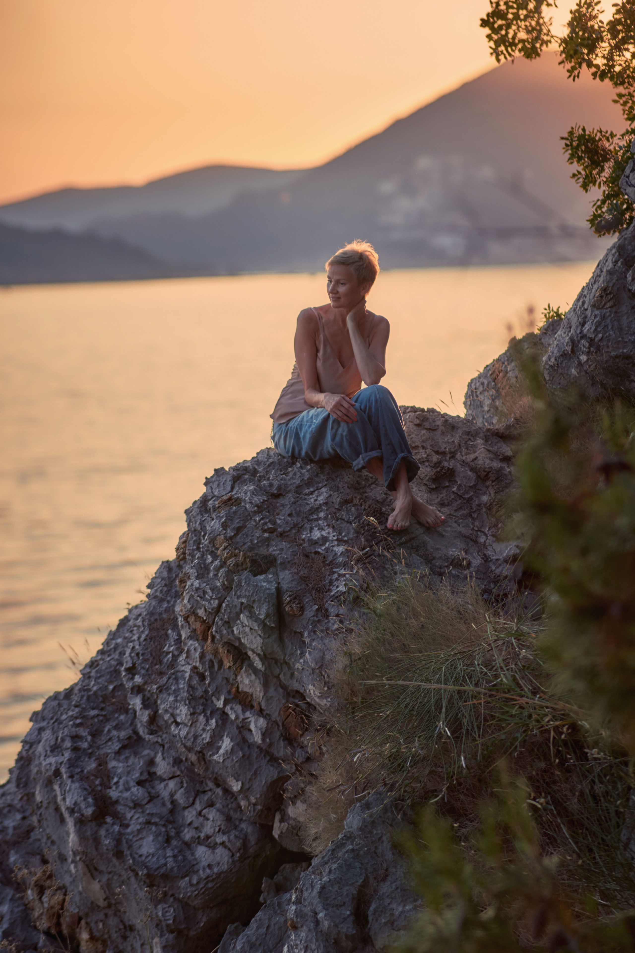Индивидуальная женская фотосессия на Свети-Стефане | Фотограф в Черногории