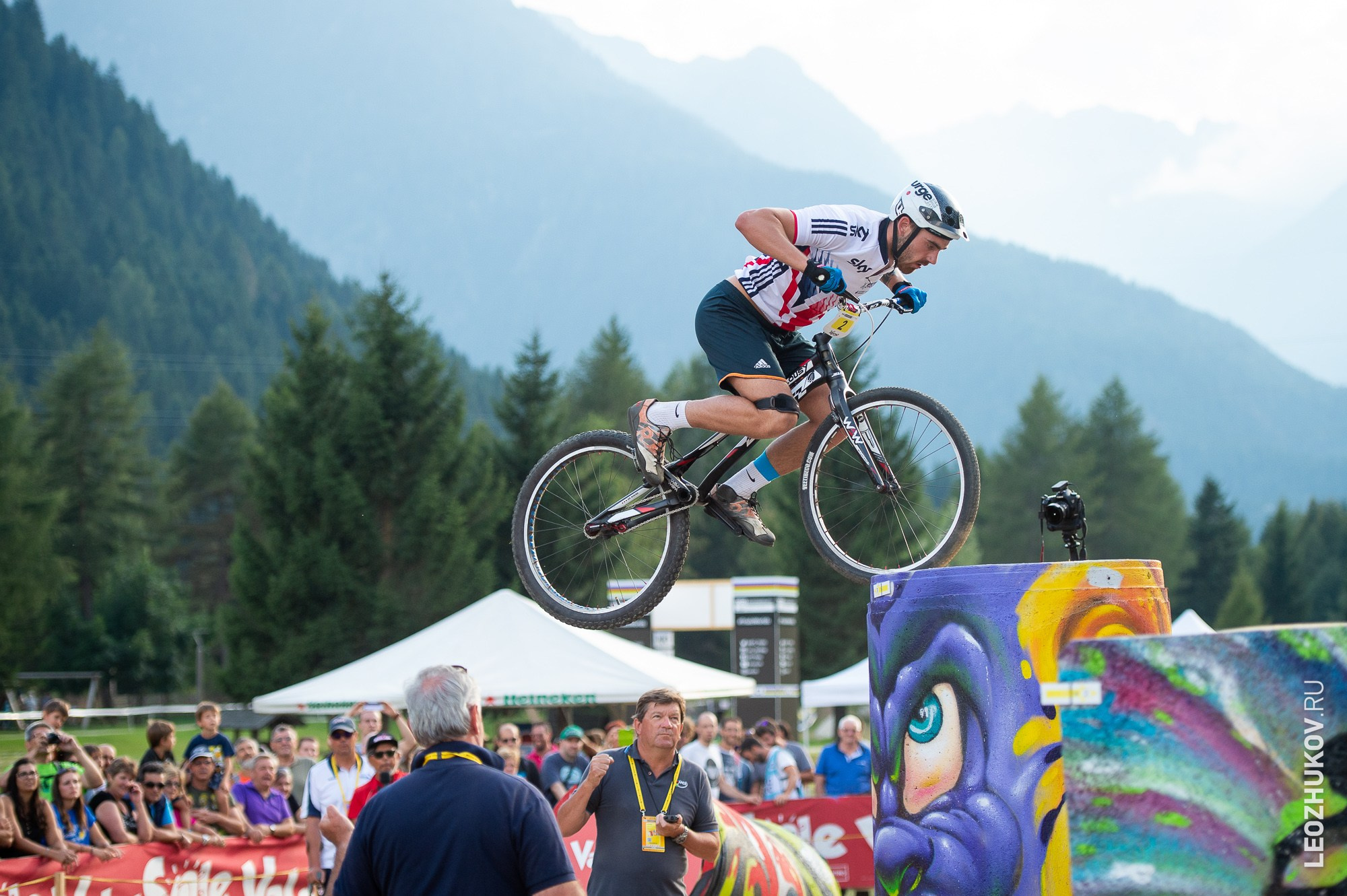 UCI Trials World Championships 2016 — finals. Sports photographer Leonid Zhukov