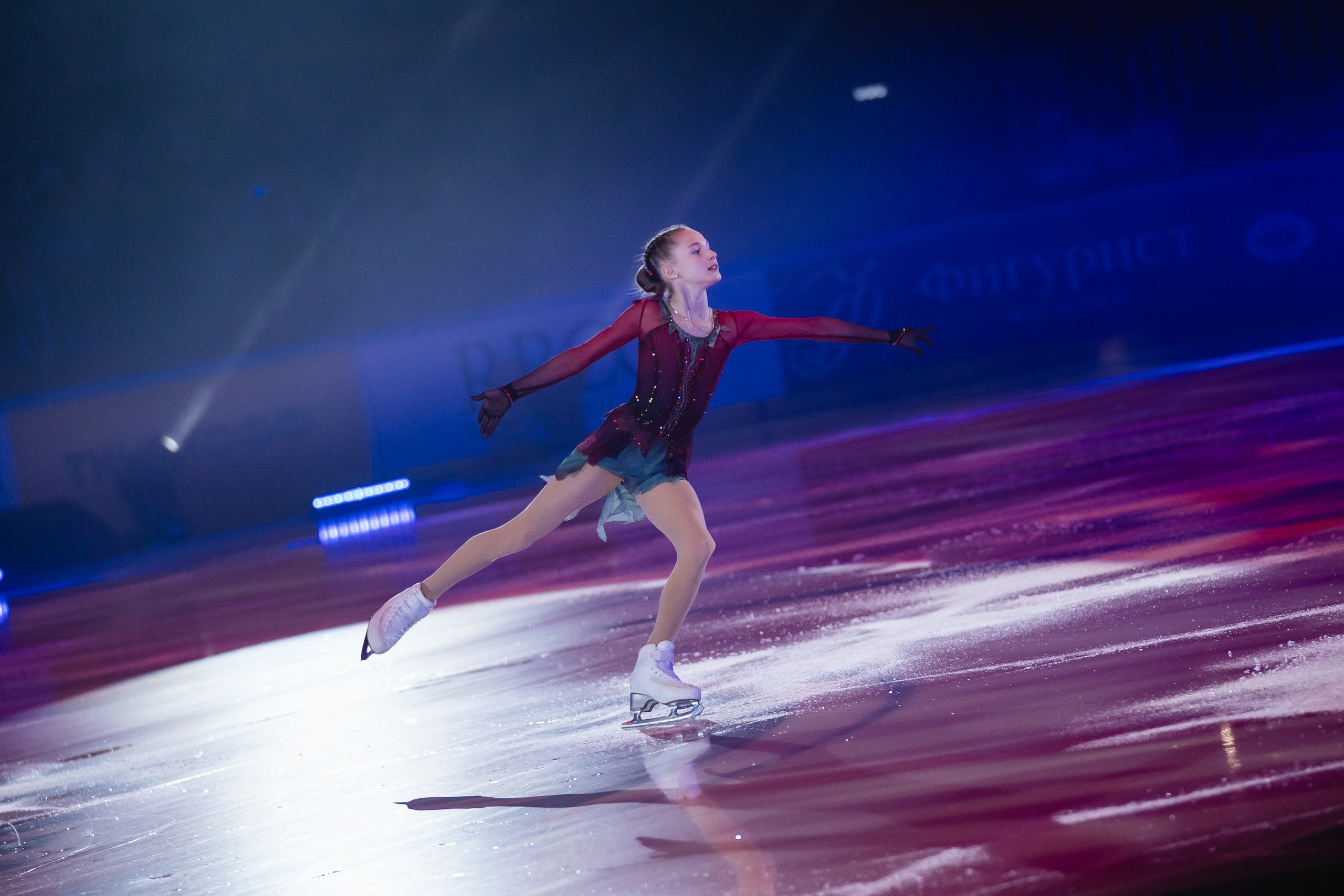 Шоу «Чемпионы на льду» в Новосибирске. Воробьева Ксения — Спортивный и танцевальный фотограф Новосибирск