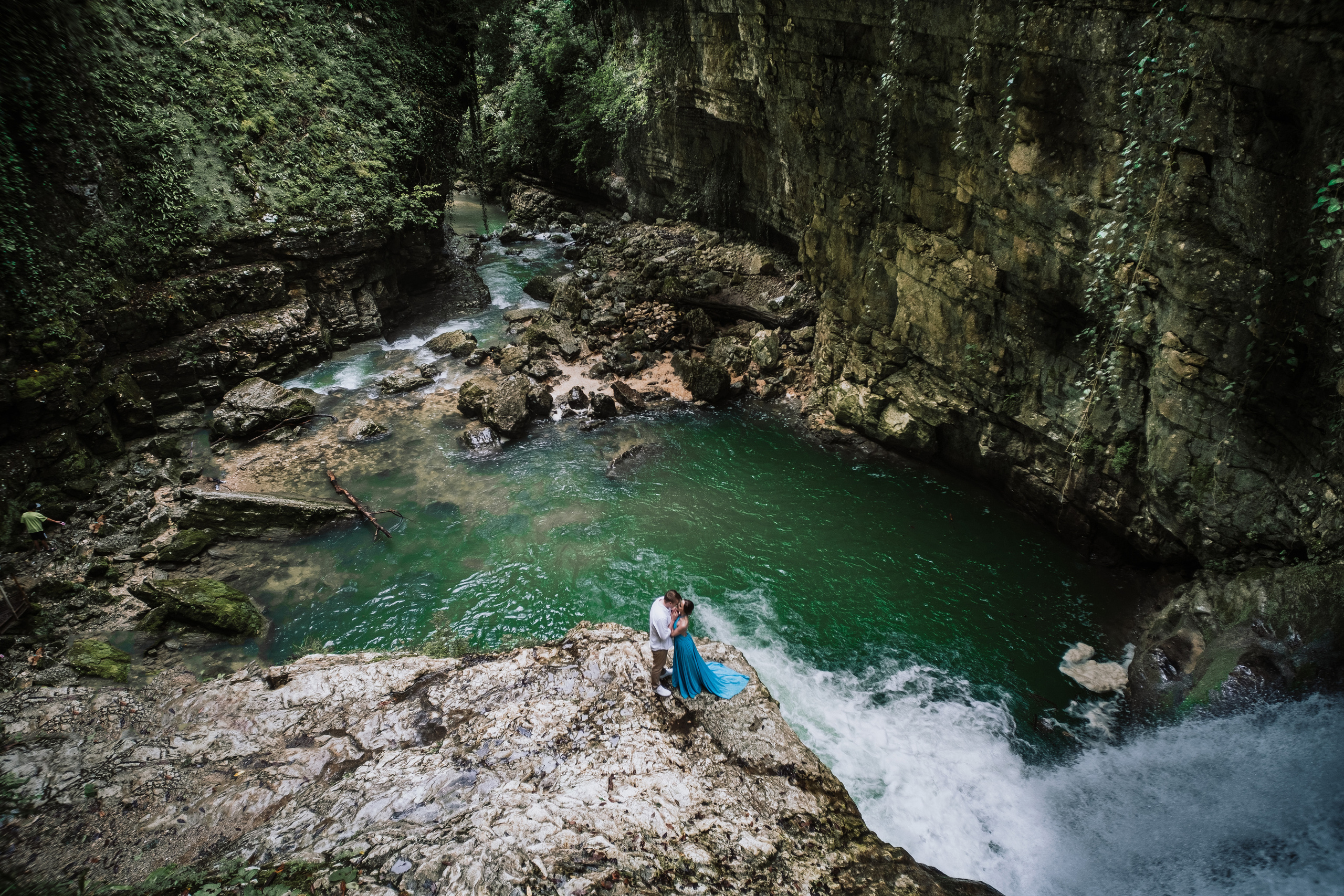 Водопад. Свадьба в Абхазии|Фотограф в Абхазии