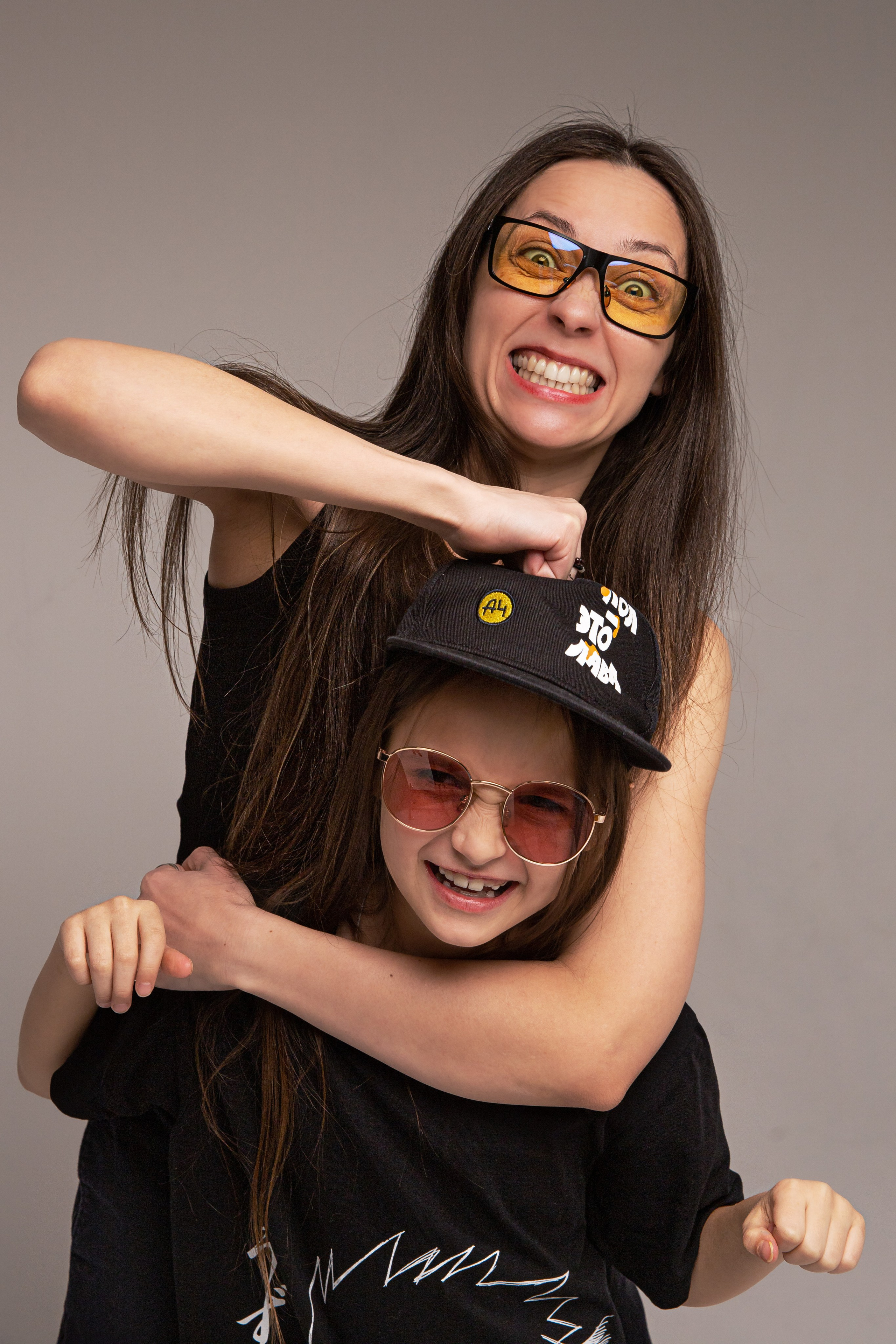 Фотосессия Мама и Дочь. Фотосессии в студии СПб Портретный фотограф — Юрий Торлопов