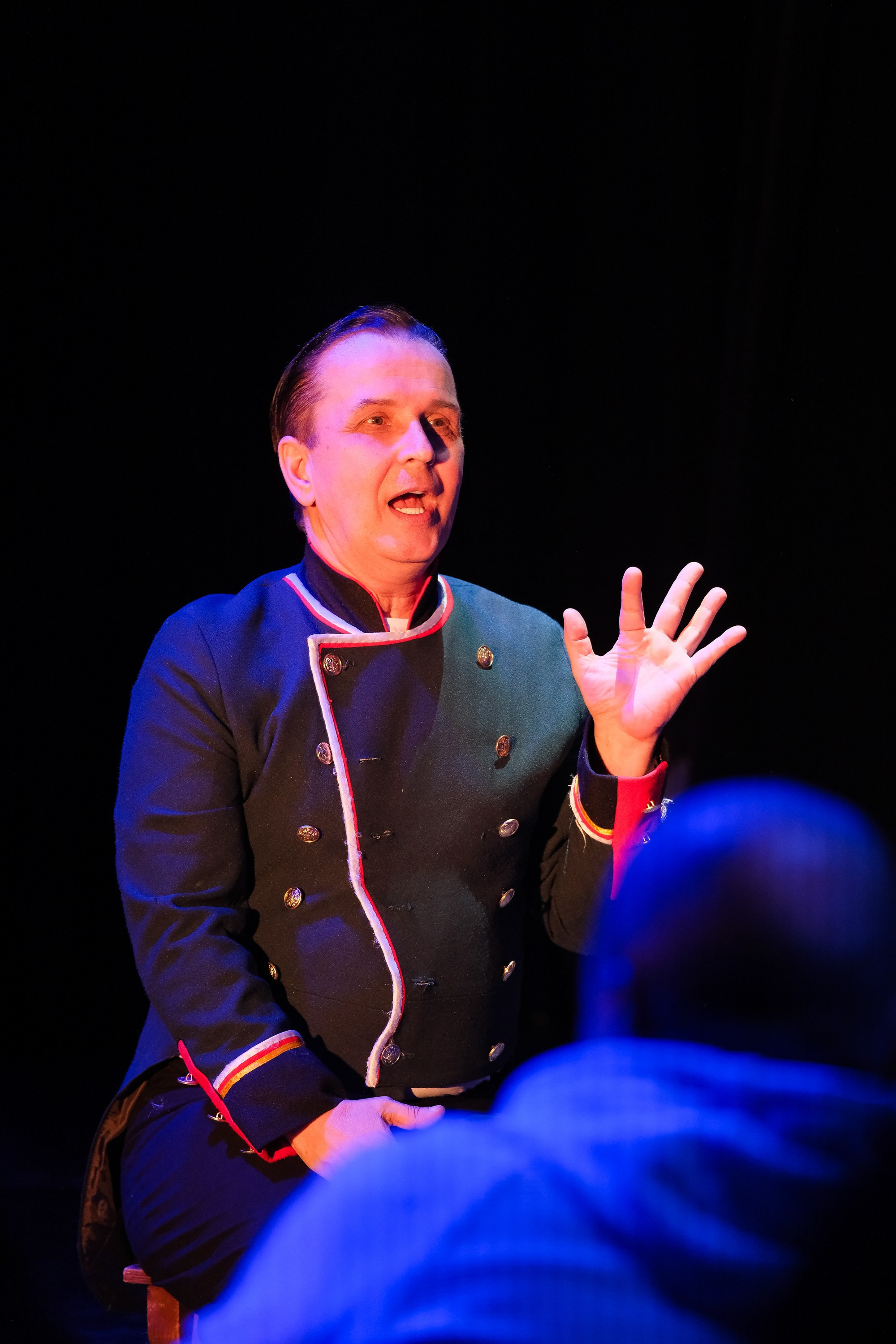 Записки сумасшедшего. Фотограф Анатолий Деникин