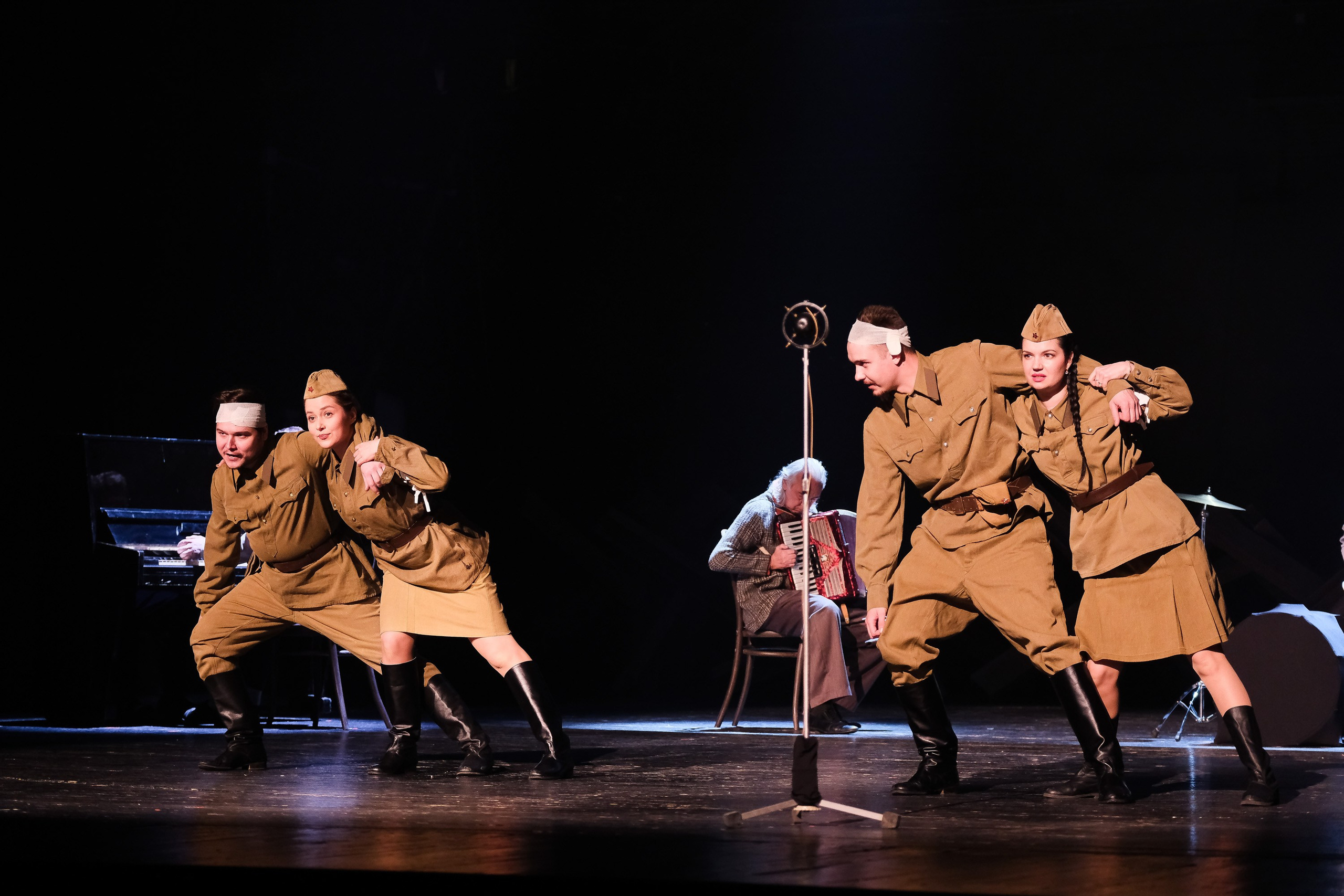 Записки военного корреспондента. Фотограф Анатолий Деникин