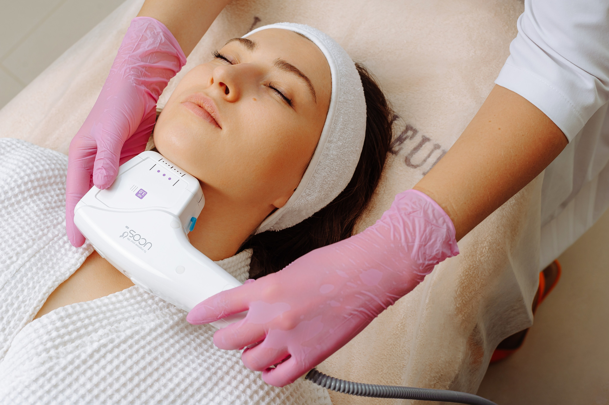 Косметологическая клиника «Луи де Флер». Фотограф в Екатеринбурге Артём Зайнетдинов