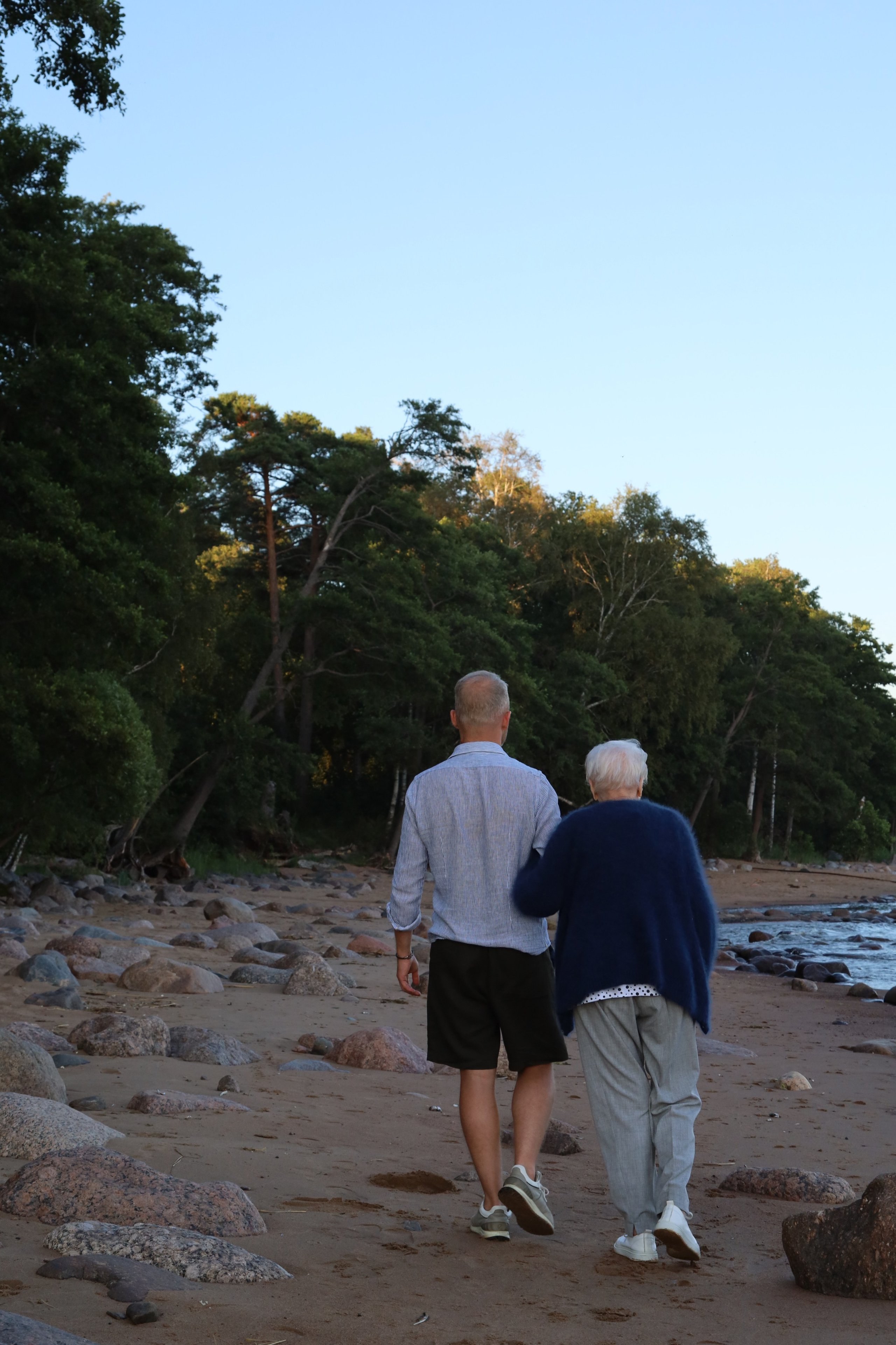 Фотосессия Дня Рождения на берегу Финского залива. Любовь Каширская — фотограф для малого бизнеса и специалистов