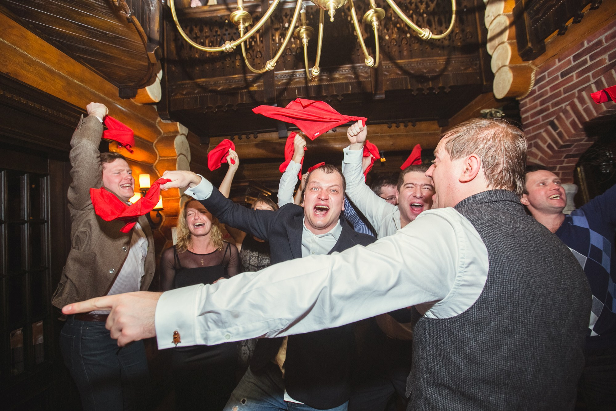 Зимняя свадьба в русских традициях. Семейный, портретный и свадебный фотограф в Санкт-Петербурге и Москве