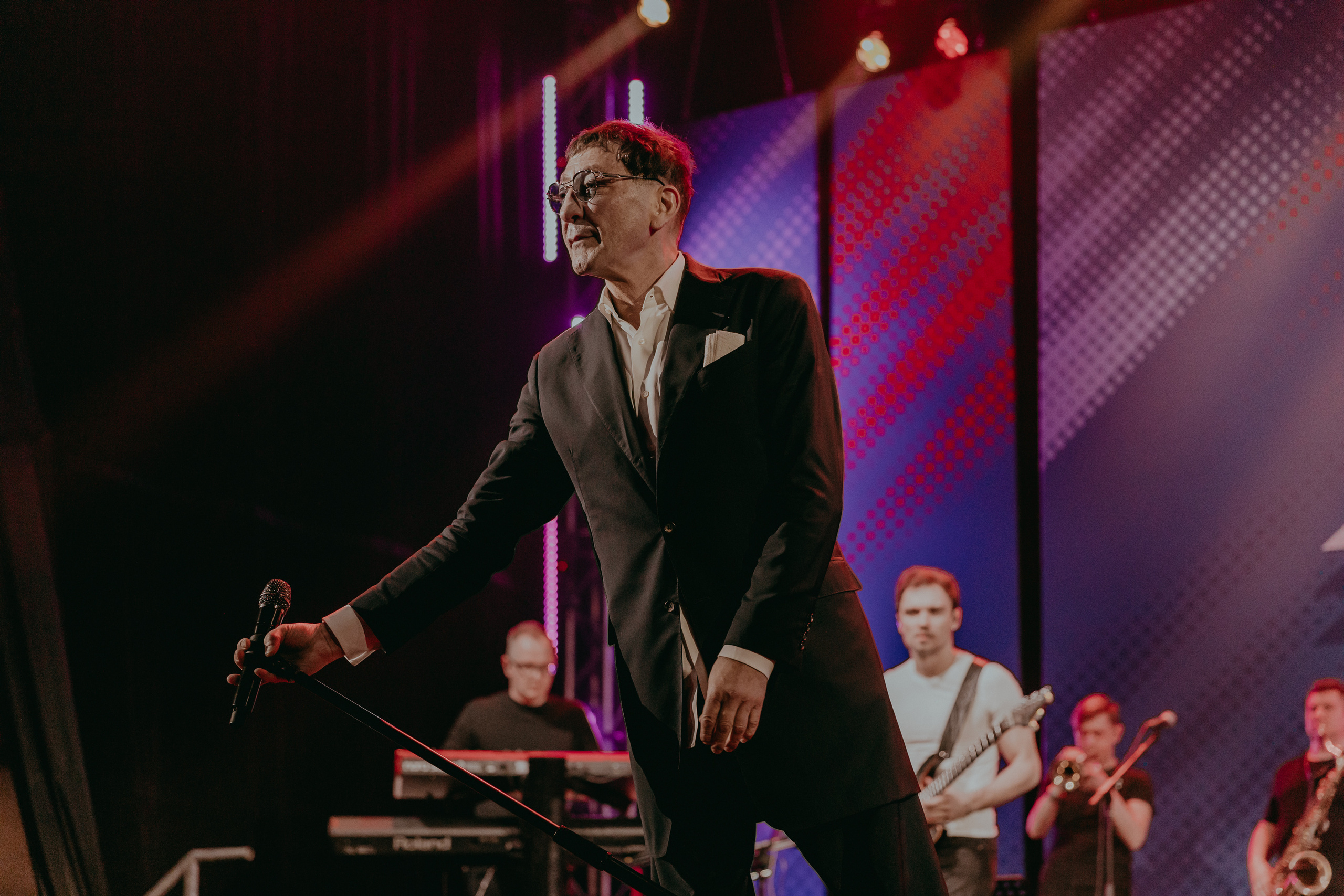 Григорий Лепс благотворительный концерт «Zа Россию» в Москве. «Птичка на проводе»: информационный портал в Москве