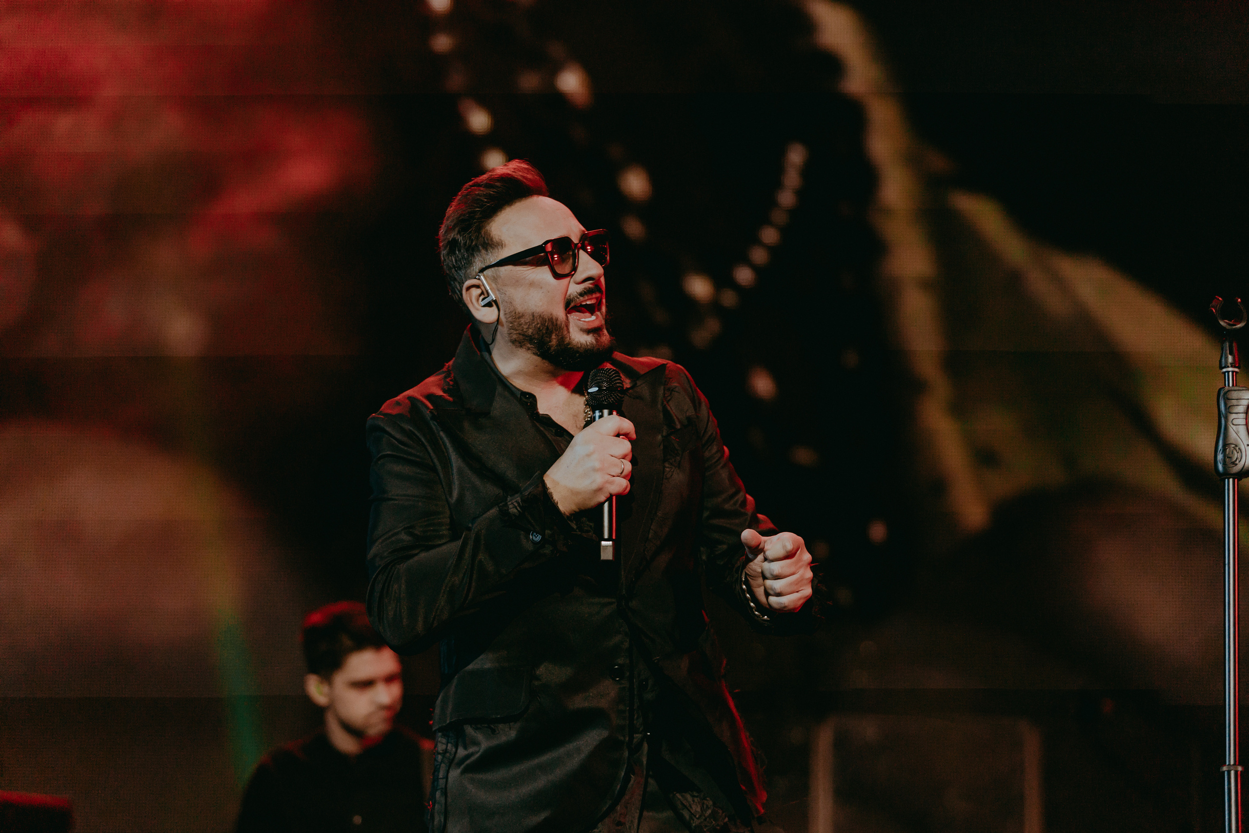 Большой праздничный концерт «Я нравлюсь женщинам» в Москве. «Птичка на проводе»: информационный портал в Москве