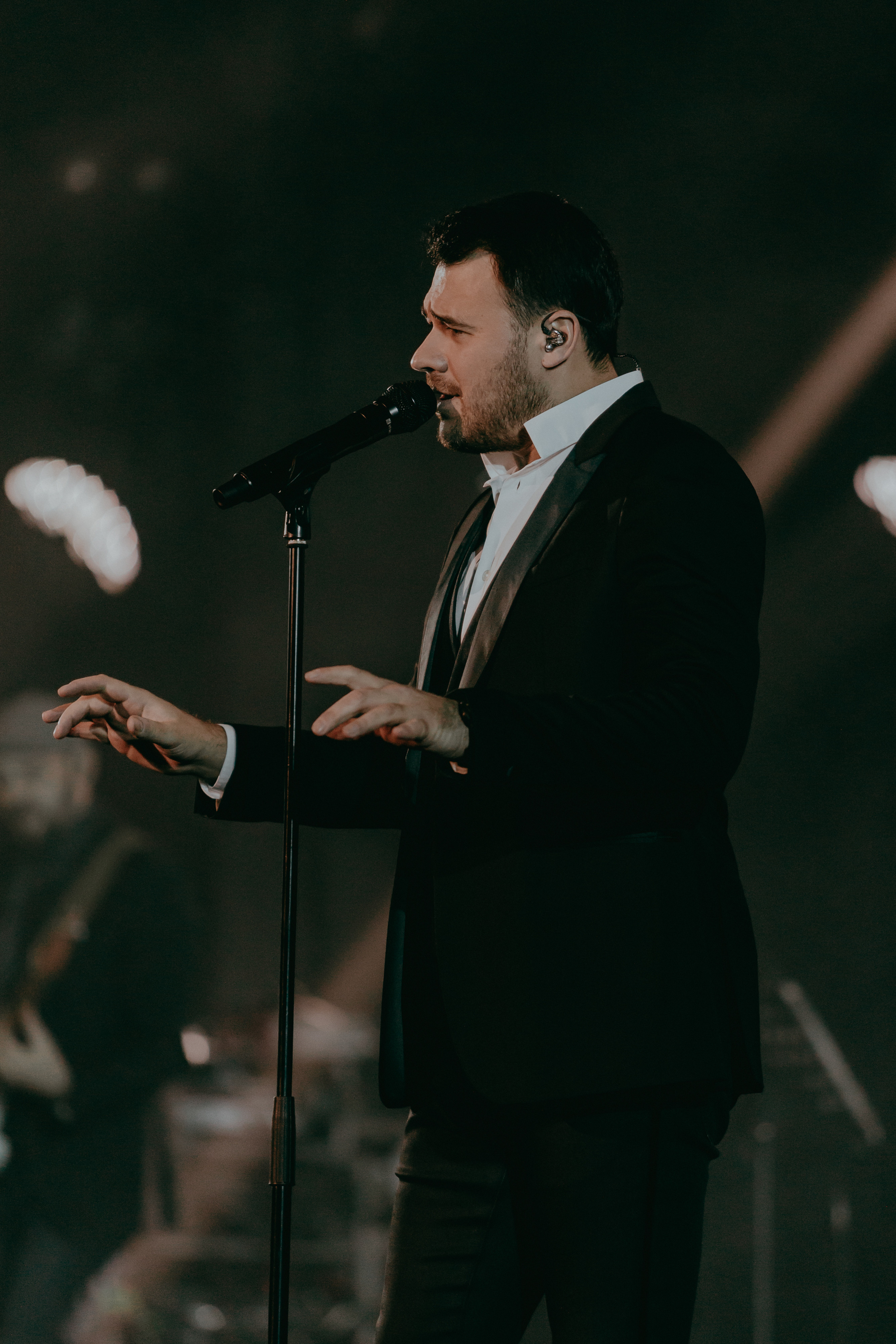 Большой праздничный концерт «Я нравлюсь женщинам» в Москве. «Птичка на проводе»: информационный портал в Москве