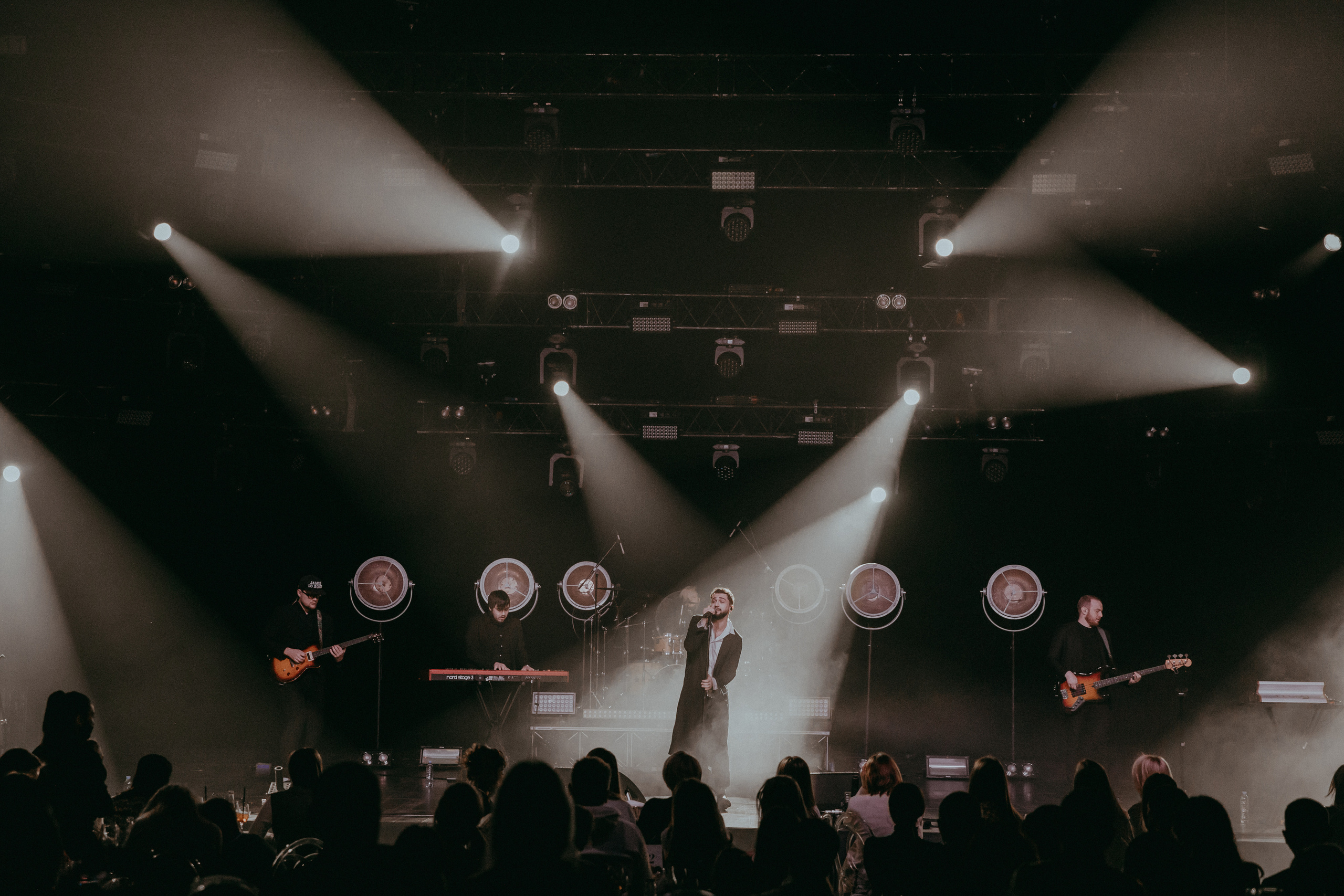 Концерт JONY в Барвихе. «Птичка на проводе»: информационный портал в Москве