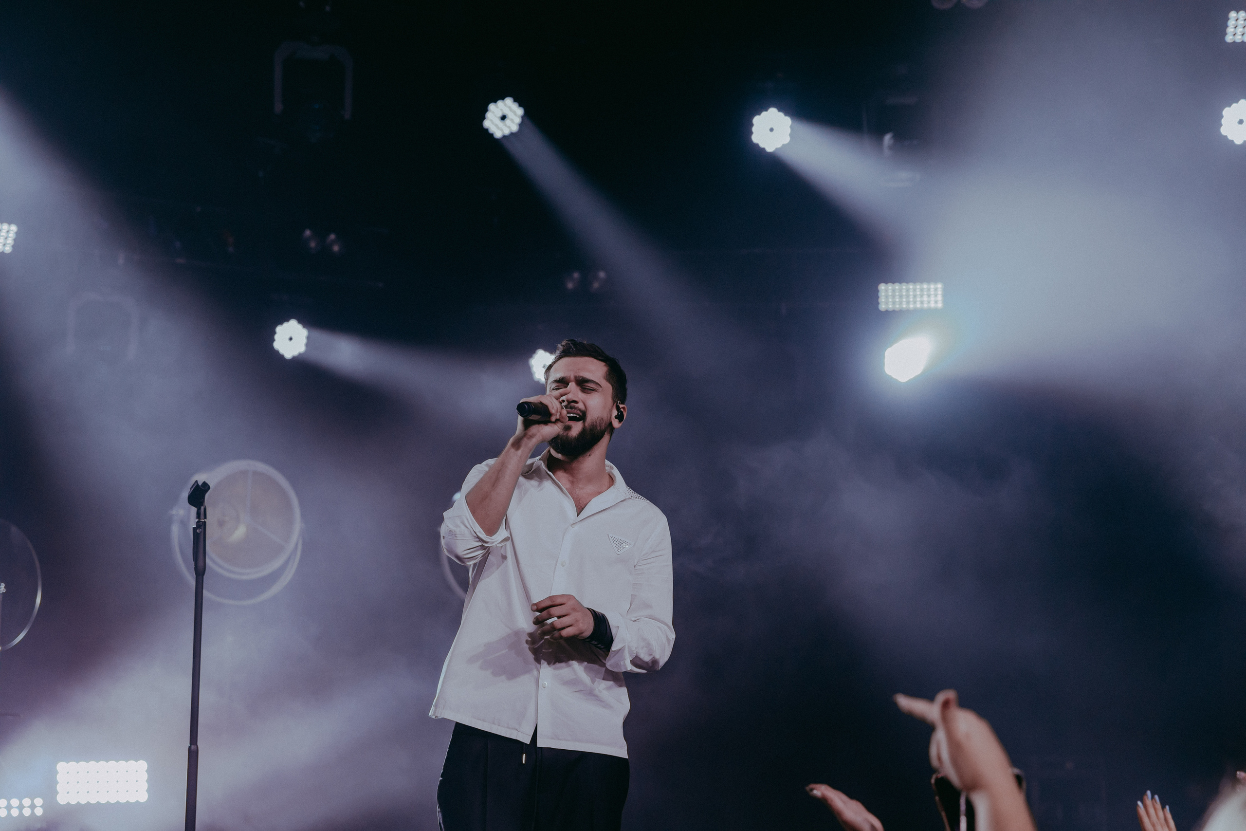 Концерт JONY в Барвихе. «Птичка на проводе»: информационный портал в Москве