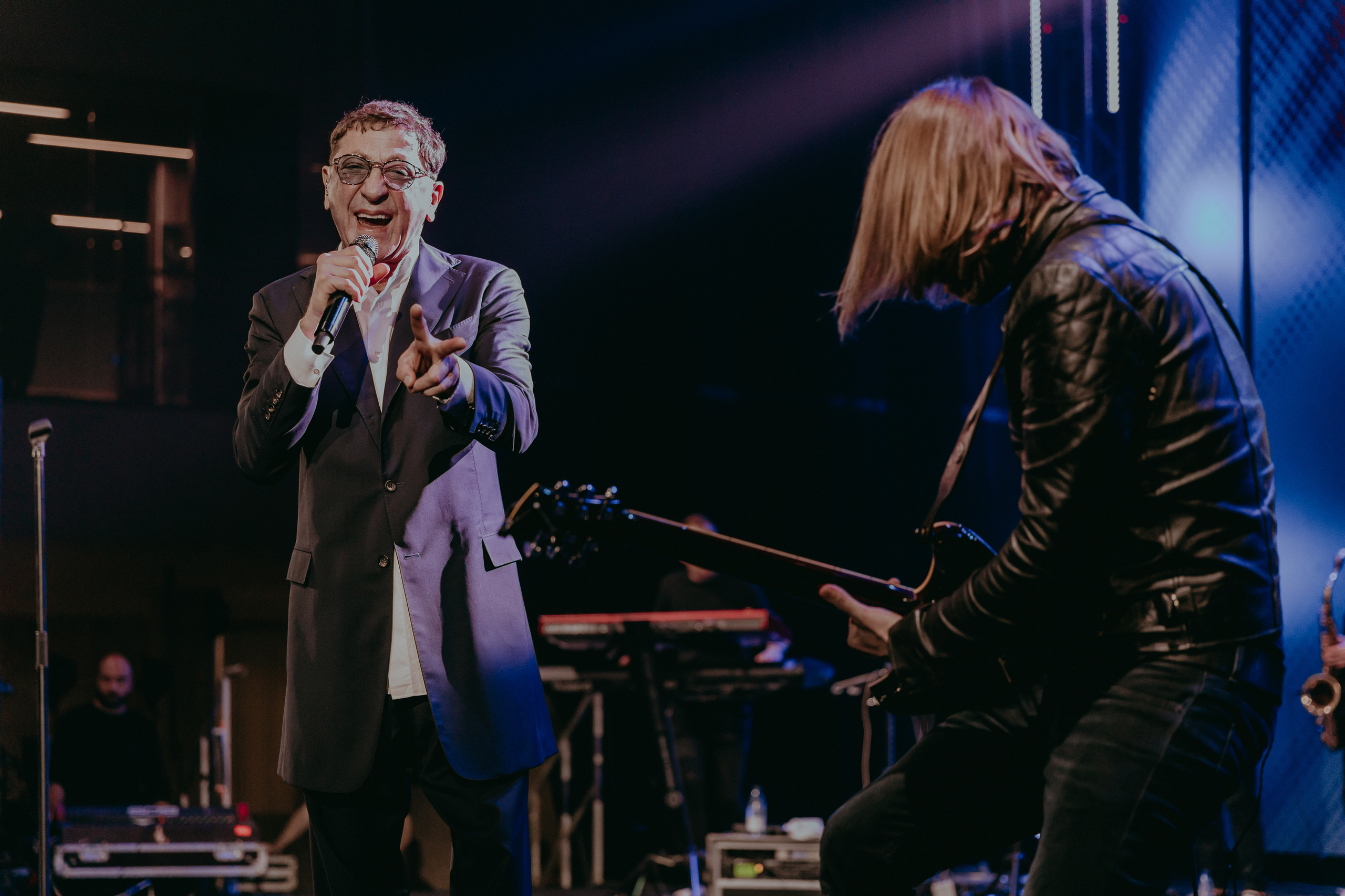 Григорий Лепс благотворительный концерт «Zа Россию» в Москве. «Птичка на проводе»: информационный портал в Москве