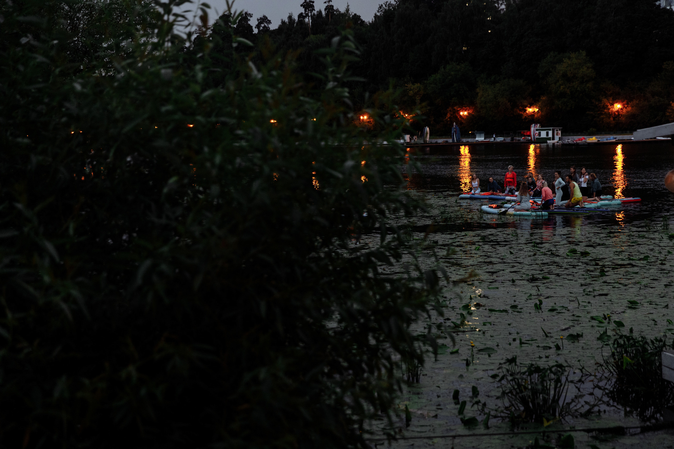 Смех, торт и танцы