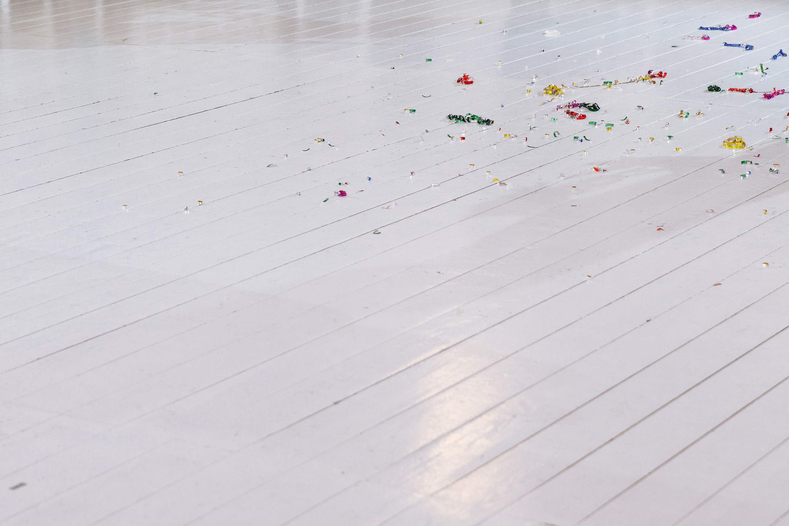 Смех, торт и танцы