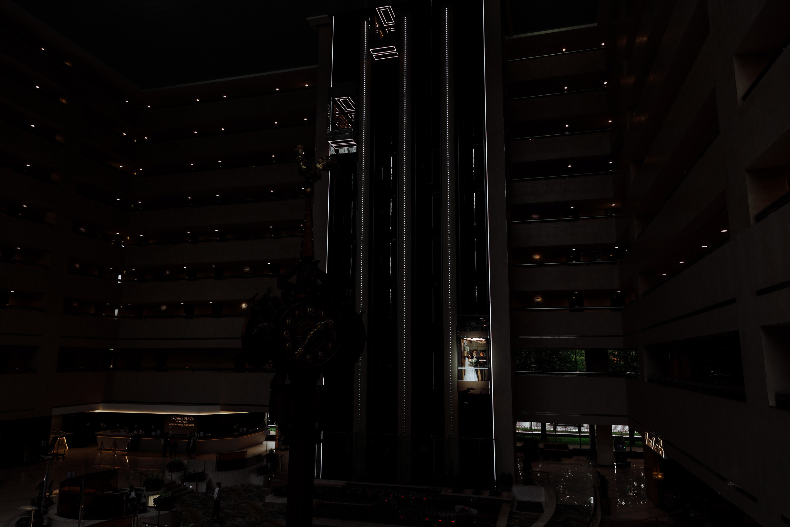 Смех, торт и танцы