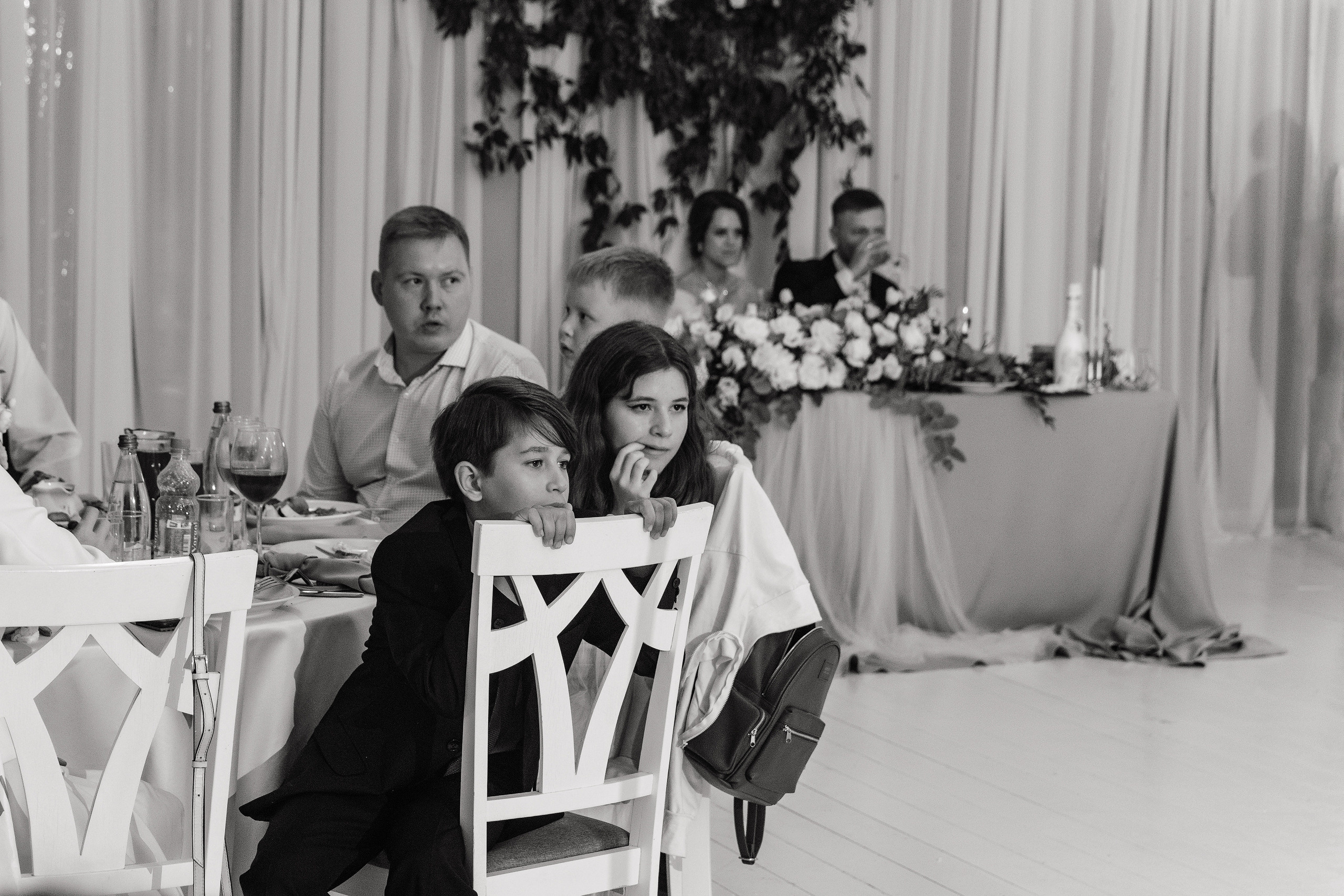 Смех, торт и танцы