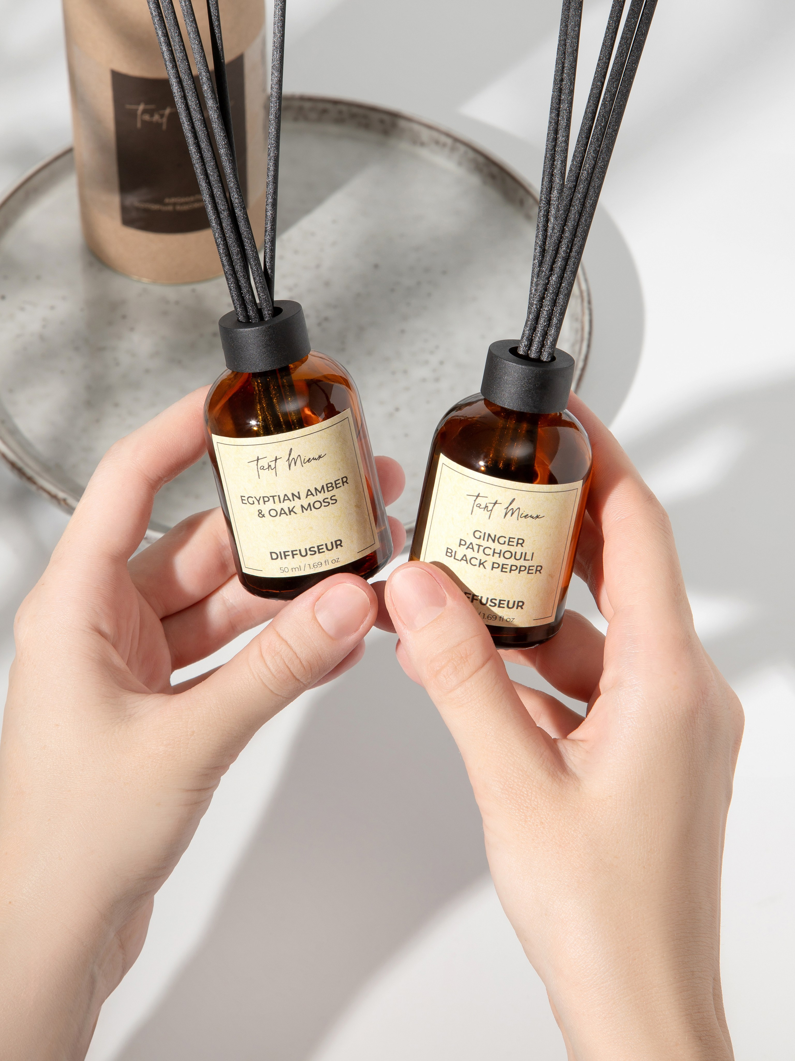 Фотосессия с руками. Маргарита Кузьмина, предметный фотограф Москва, Мытищи