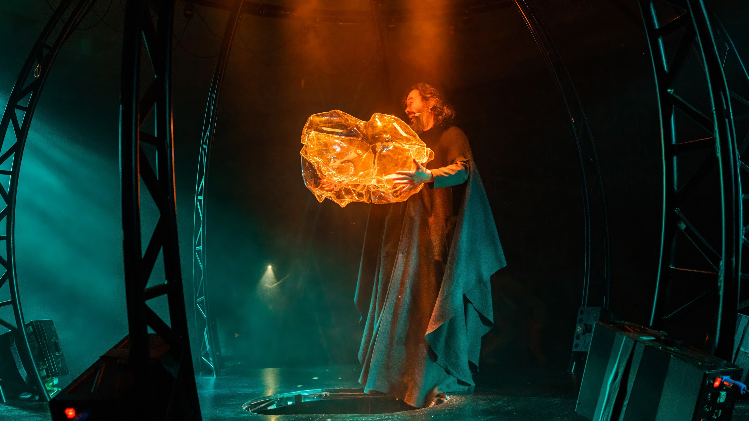 «Где с камнем говорит вода». Арт-группа СТРОКА