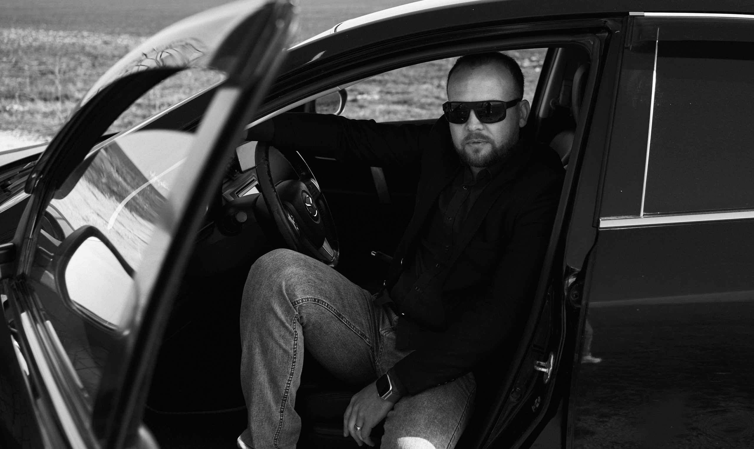 Мужская фотосессия в поле. Фотограф Зайцева Надежда. Фотосессия в Евпатории.