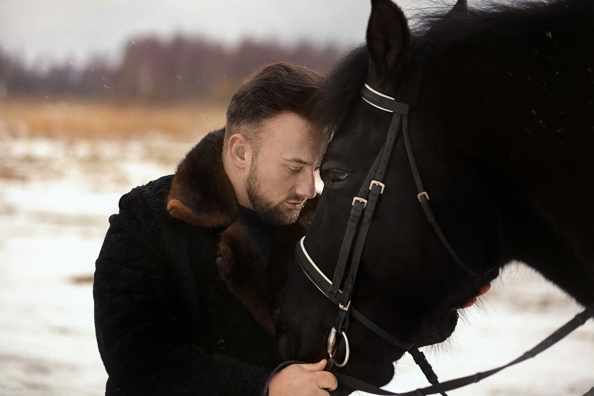 Мужской портрет с конем. Фотограф женский и мужской портрет Санкт-Петербург