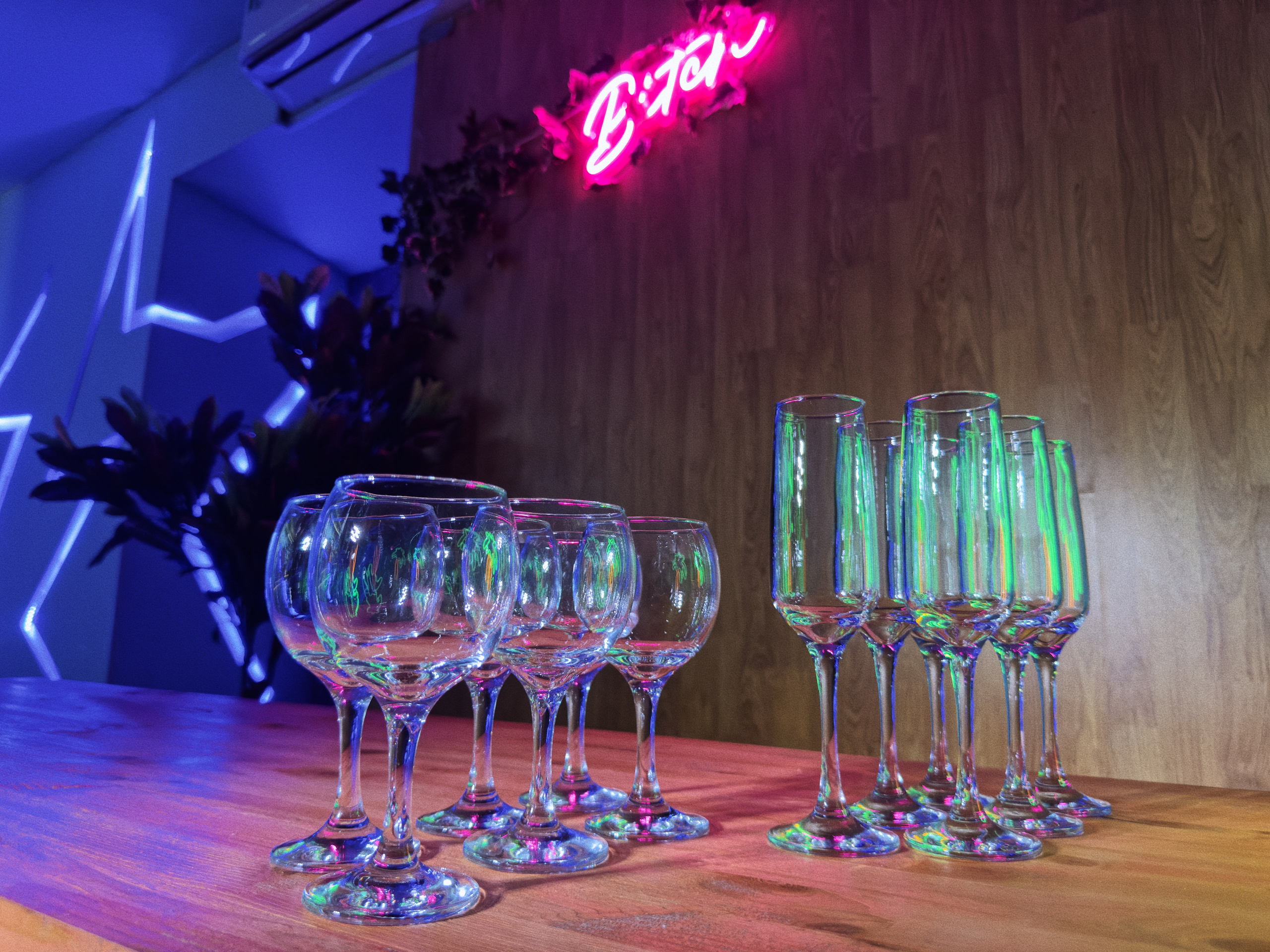 Ибица. Аренда лофта в СПб для мероприятий