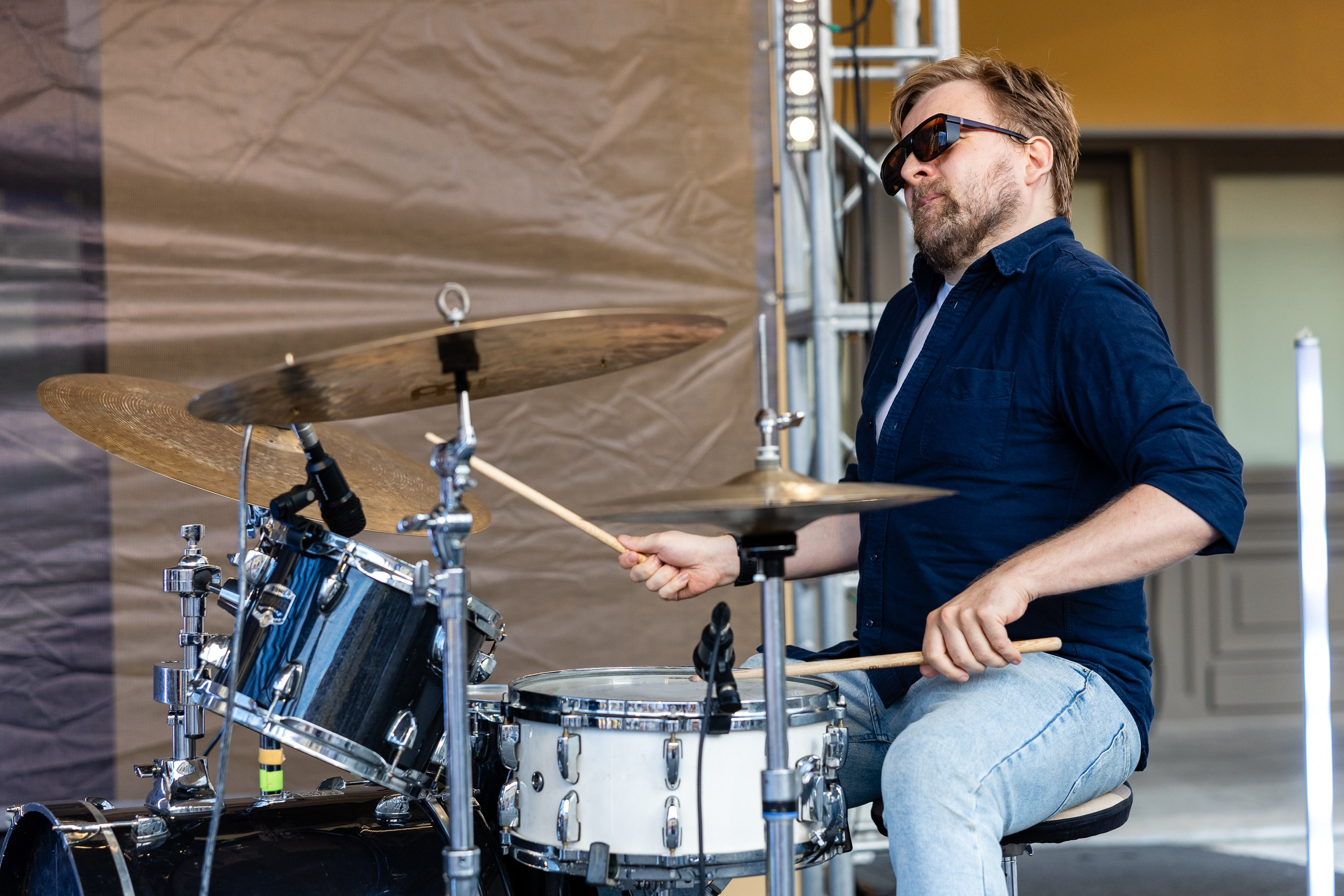 JAZZ под небом в Никольских рядах от AMADEUS. Репортажная съемка. Фотограф в Санкт-Петербурге — Сергей Петров