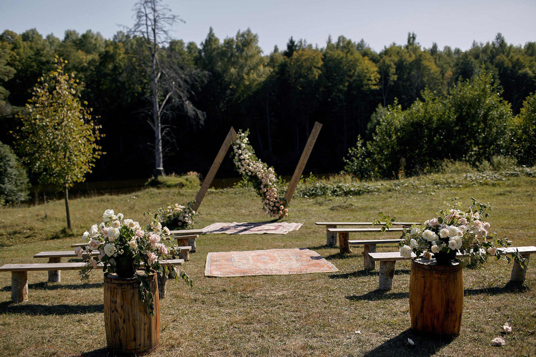 Там где нет связи, люди вынуждены общаться)). Фотограф Игорь Цаплин