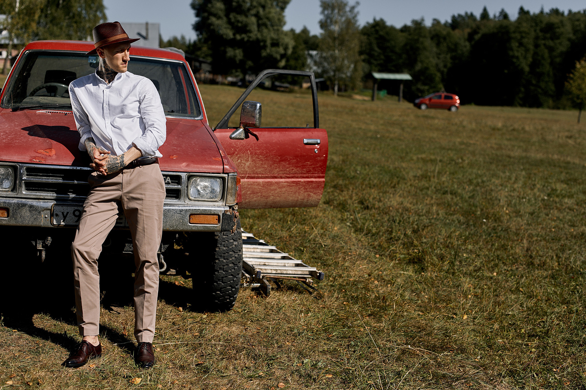 Там где нет связи, люди вынуждены общаться)). Фотограф Игорь Цаплин