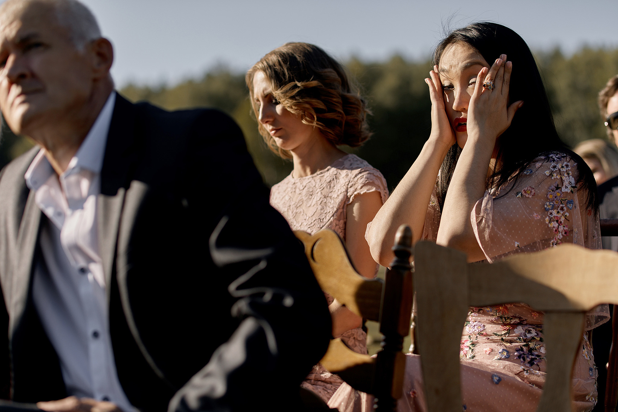 Там где нет связи, люди вынуждены общаться)). Фотограф Игорь Цаплин