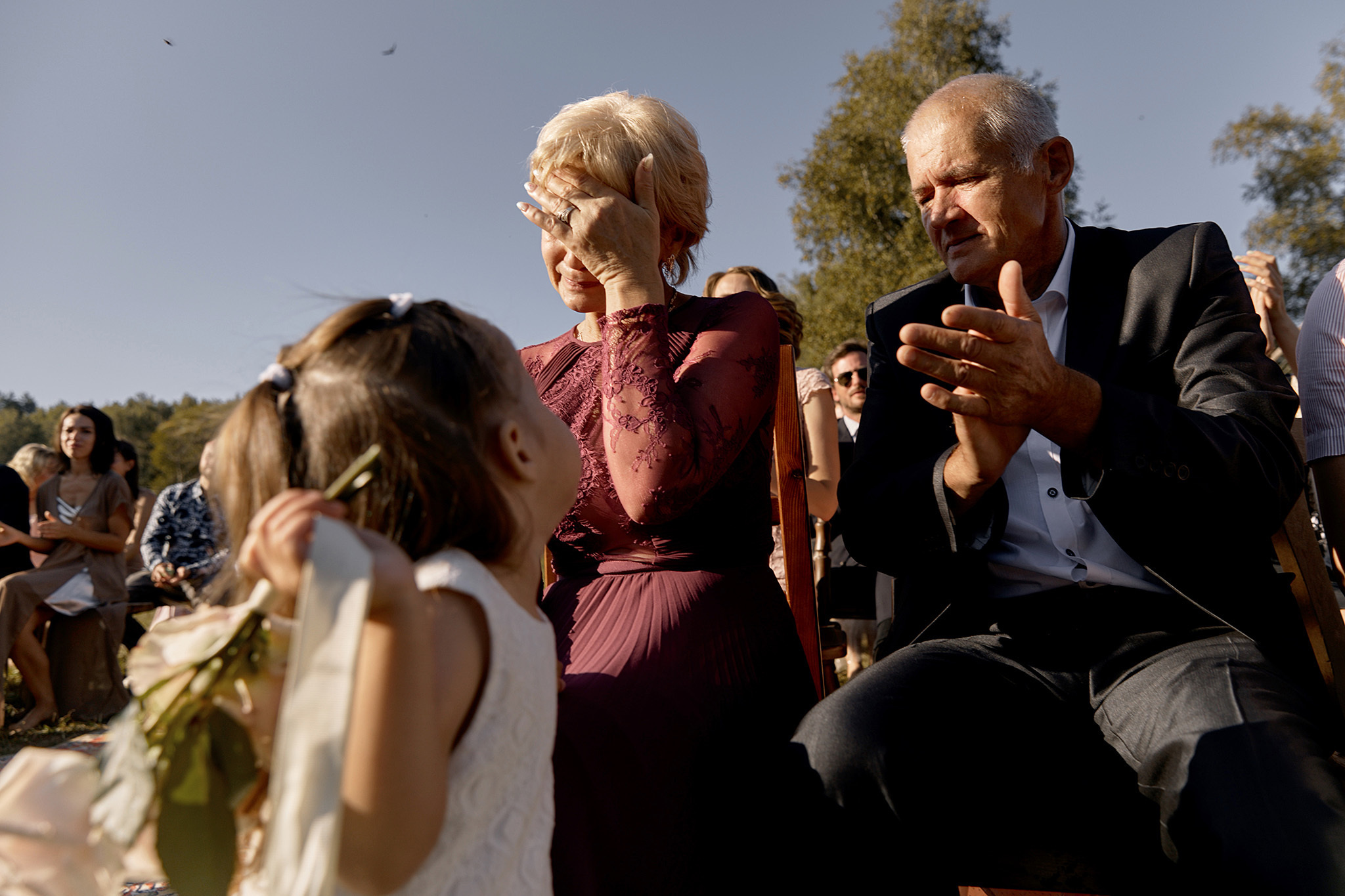 Там где нет связи, люди вынуждены общаться)). Фотограф Игорь Цаплин