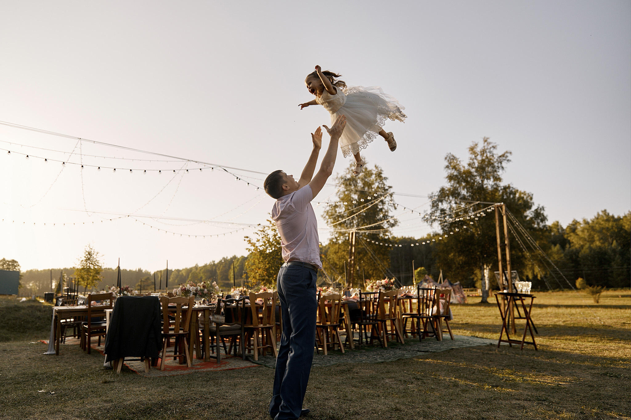 Там где нет связи, люди вынуждены общаться)). Фотограф Игорь Цаплин