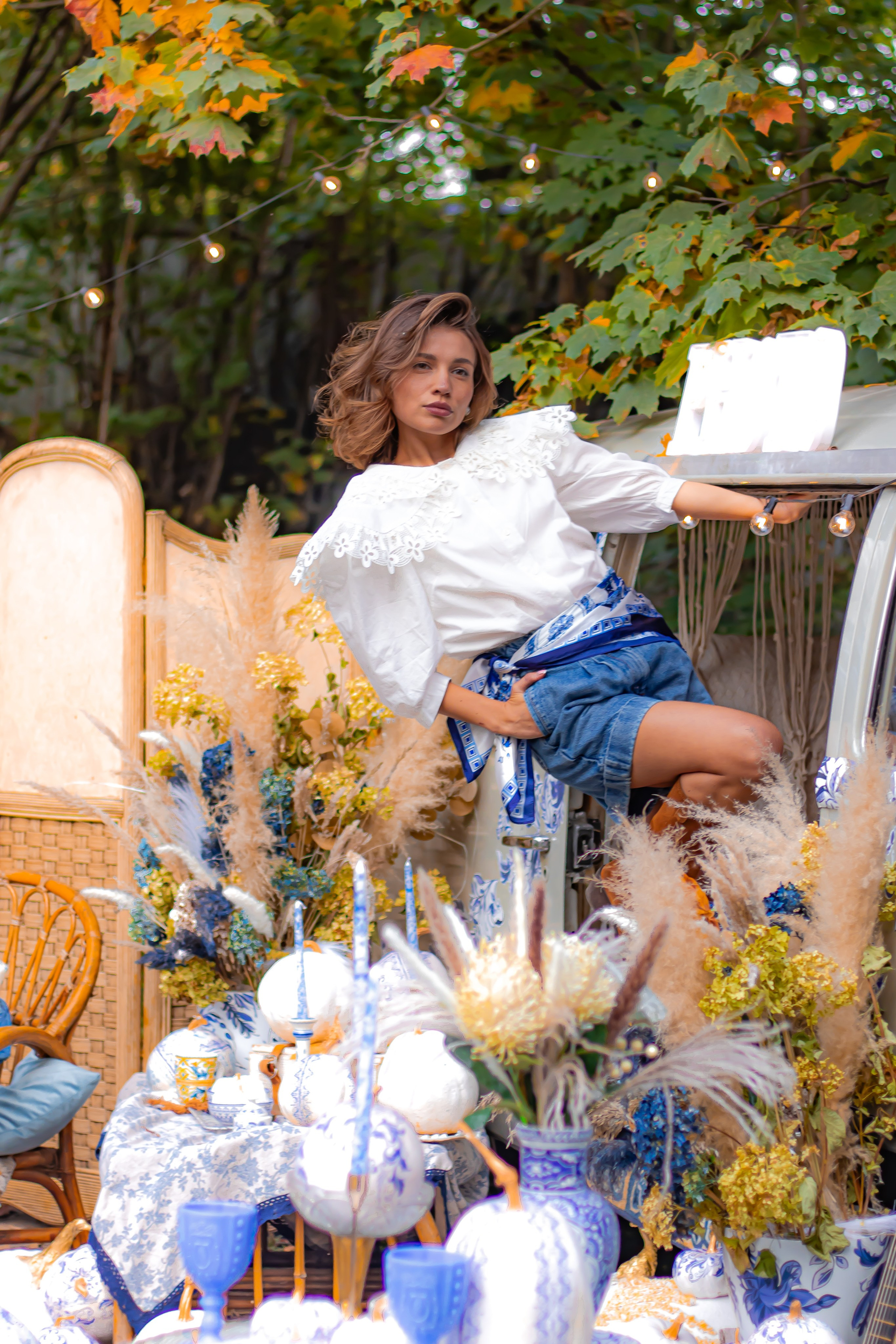 Семейная фотосессия осенью, детская фотосессия, осенняя фотосессия с детьми, фотосессия у ретро-фургона, семейный фотограф Москва, фотосесси