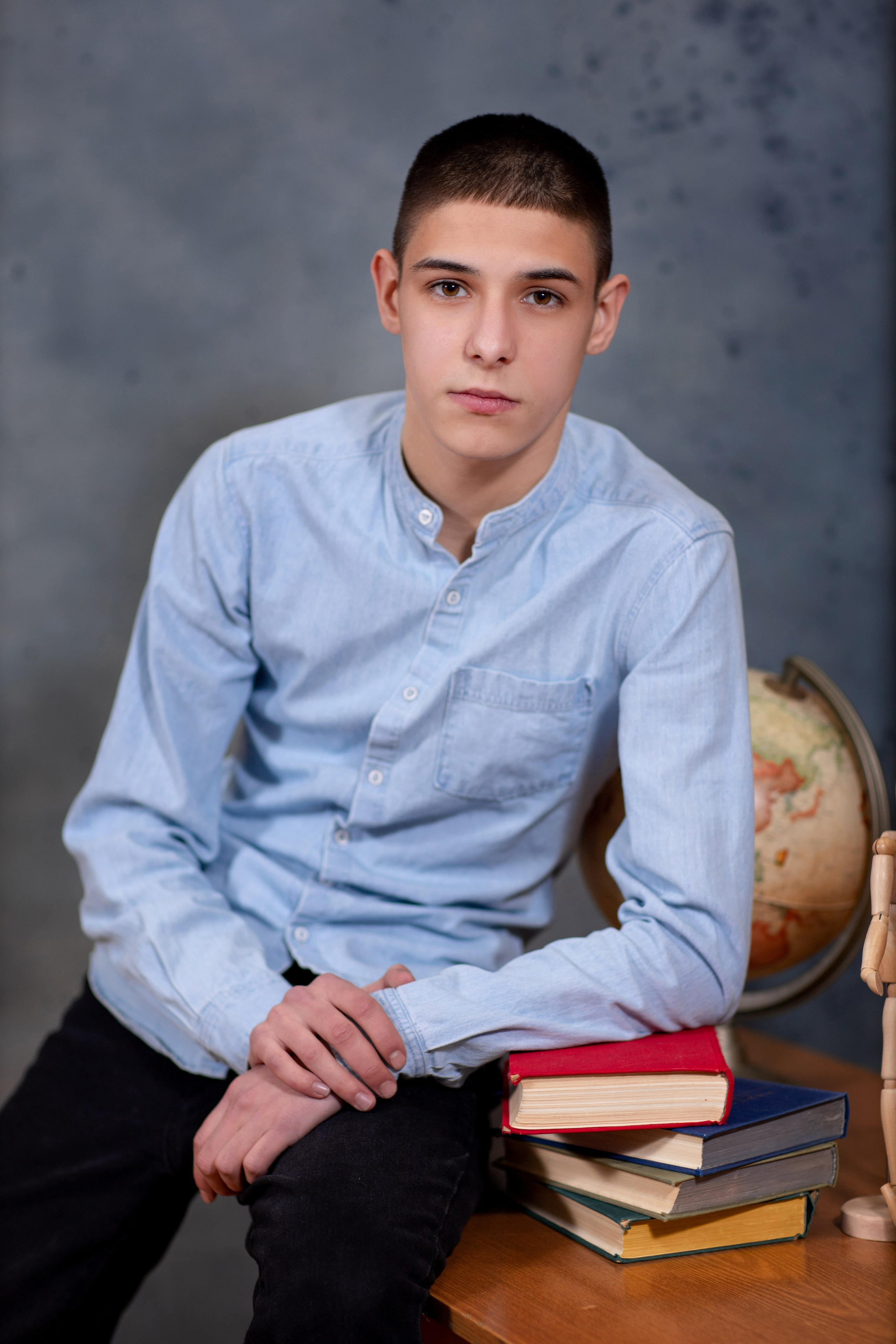 Старшая школа. Выпускные школьные фотоальбомы для школ и детских садов в Волгограде и Волжском