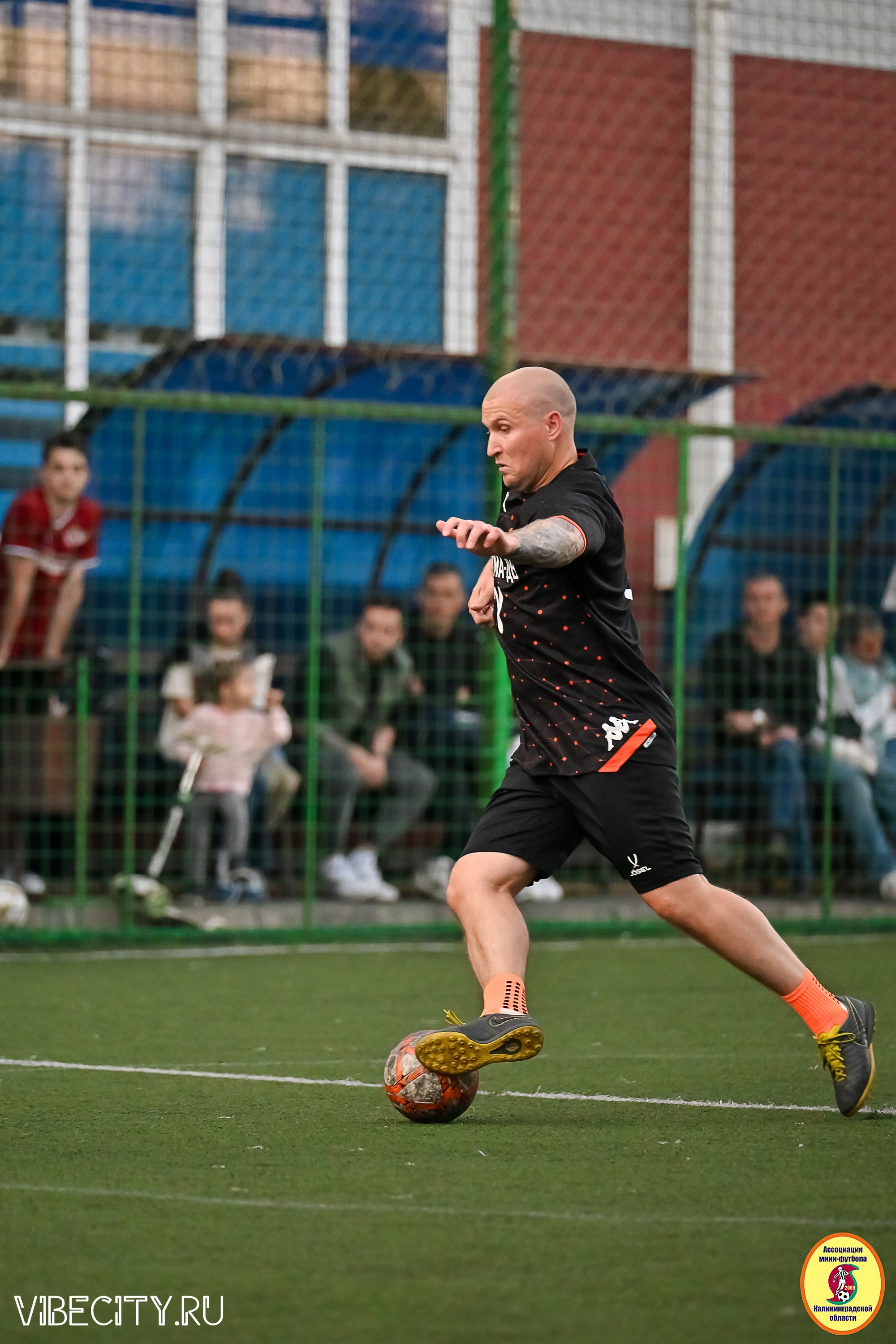 ИГРЫ МИНИ-ФУТБОЛЬНОЙ И КОРПОРАТИВНОЙ ЛИГИ. VIBECITY.RU Вайб Сити Ру Фоторепортажи Фотоотчеты Калининград