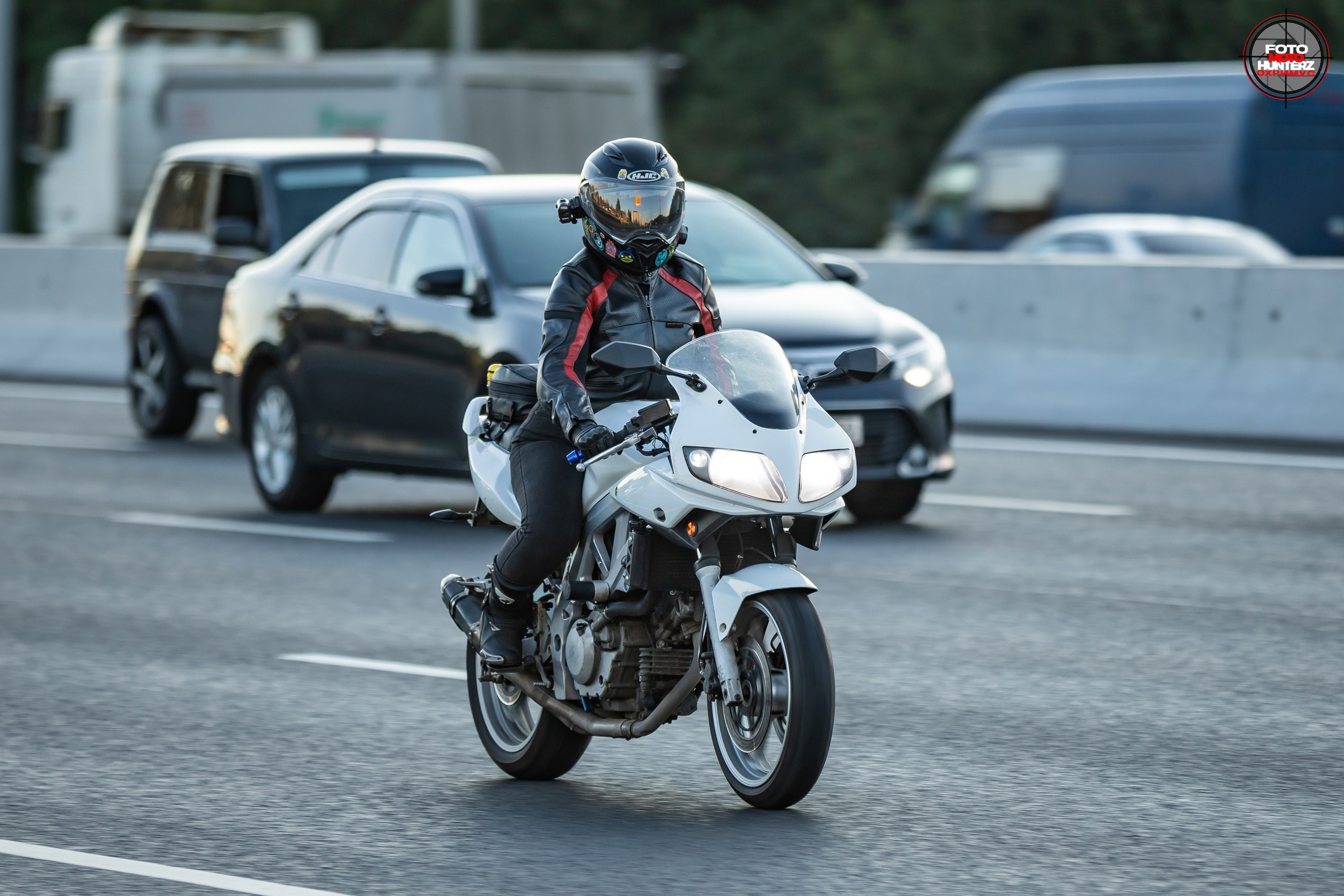 FotoMotoHunterZ — фотографии мотоциклистов на улицах города