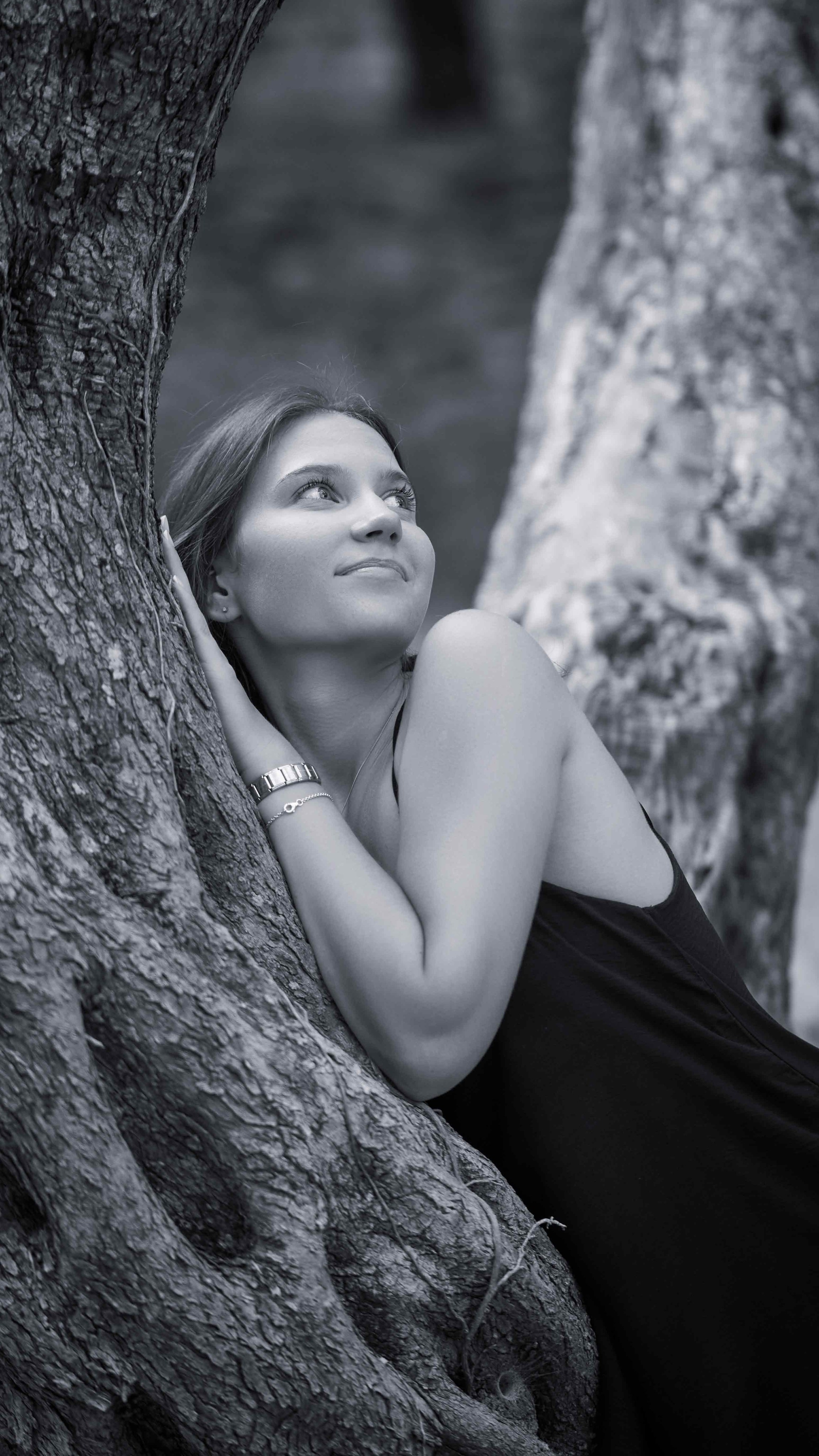 Love Story Photoshoot in Montenegro | Couple on the Beach at Sveti Stefan