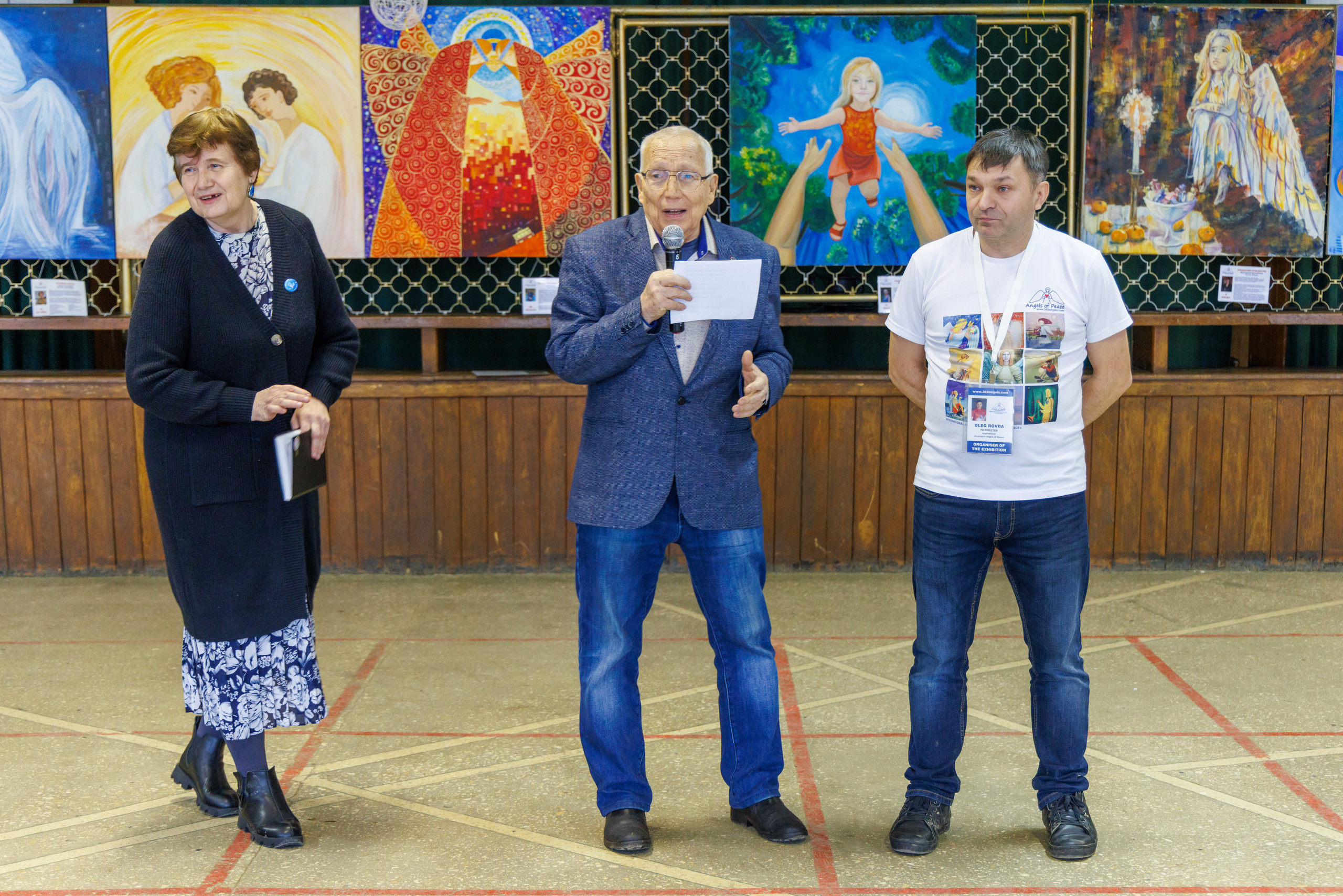 Открытие выставки «Ангелы мира». Фотограф Сергей Старых. Мценск