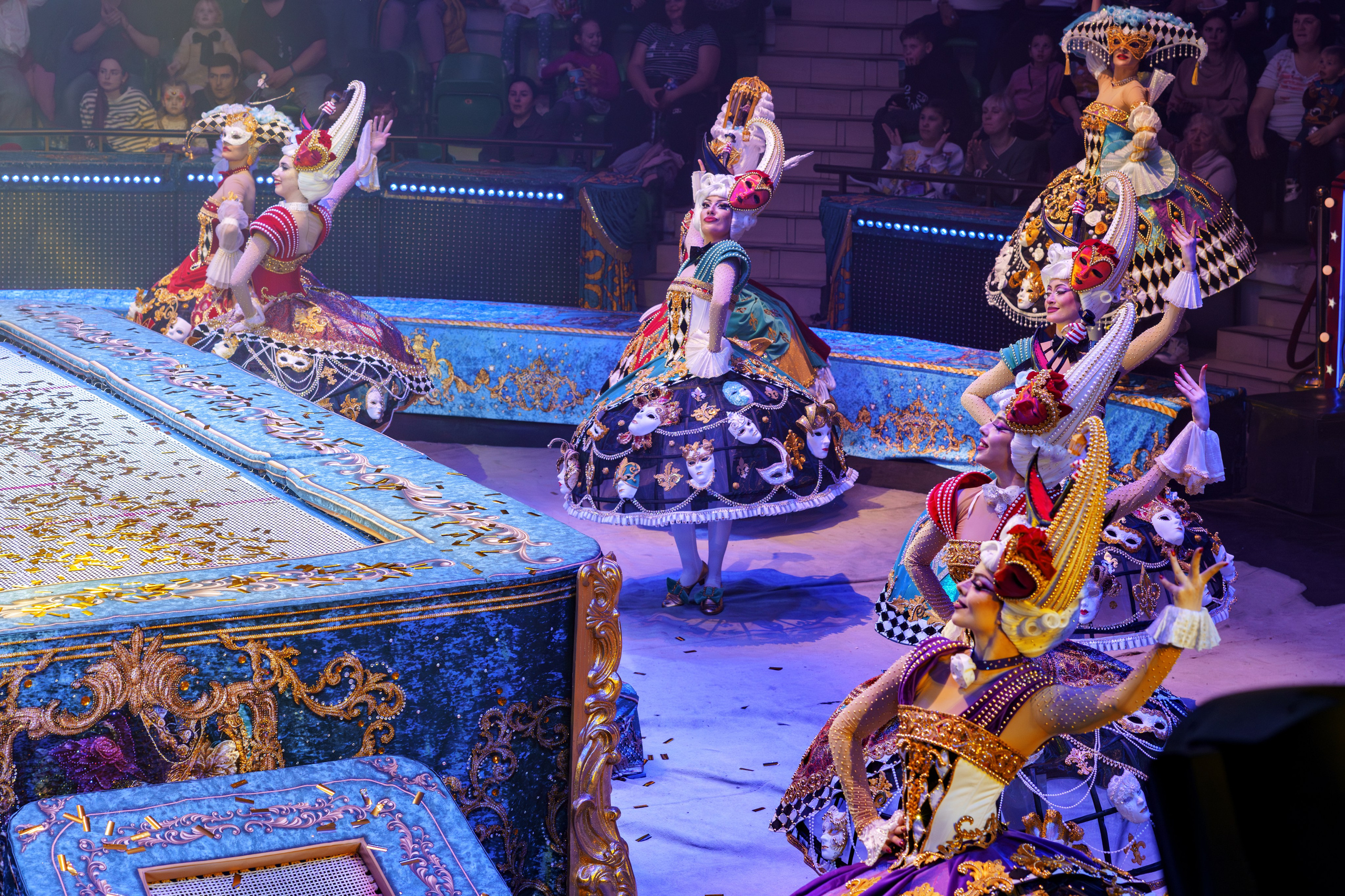 «Королевский цирк Гии Эрадзе»