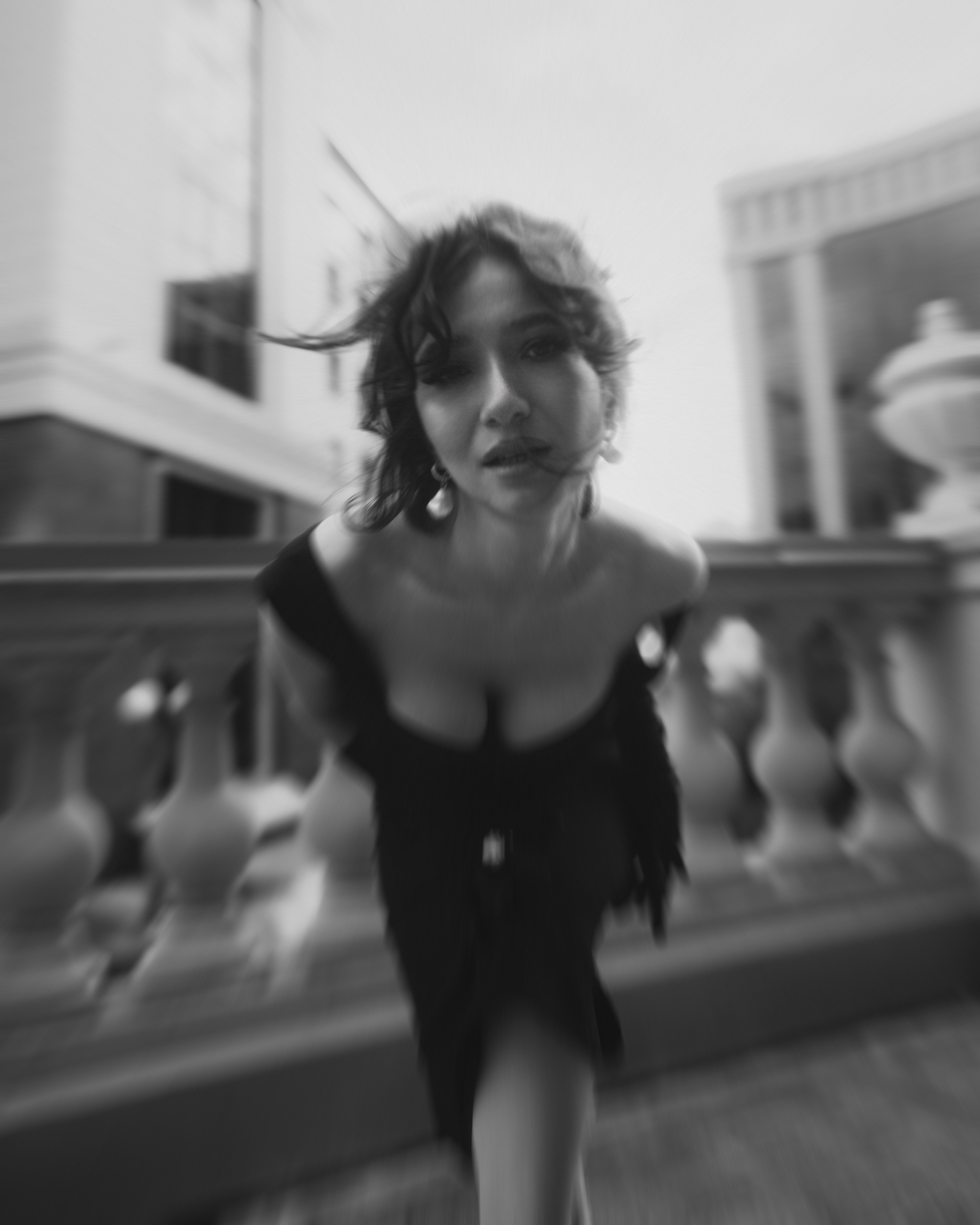 Street photo shoot with Alia in Kazan in Italian style