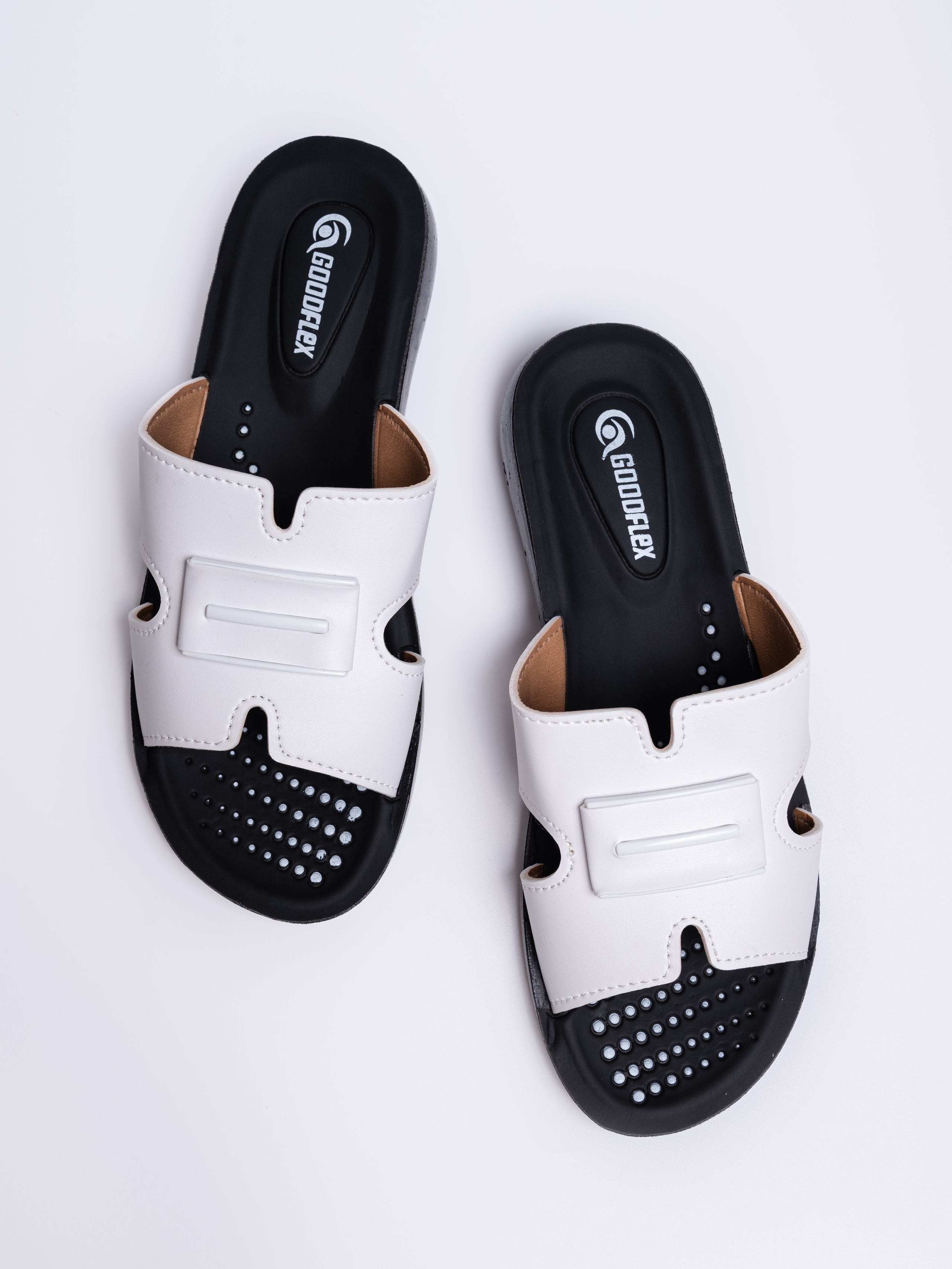 Тапочки. Предметный фотограф, фото для маркетплейсов Пятигорск, КМВ