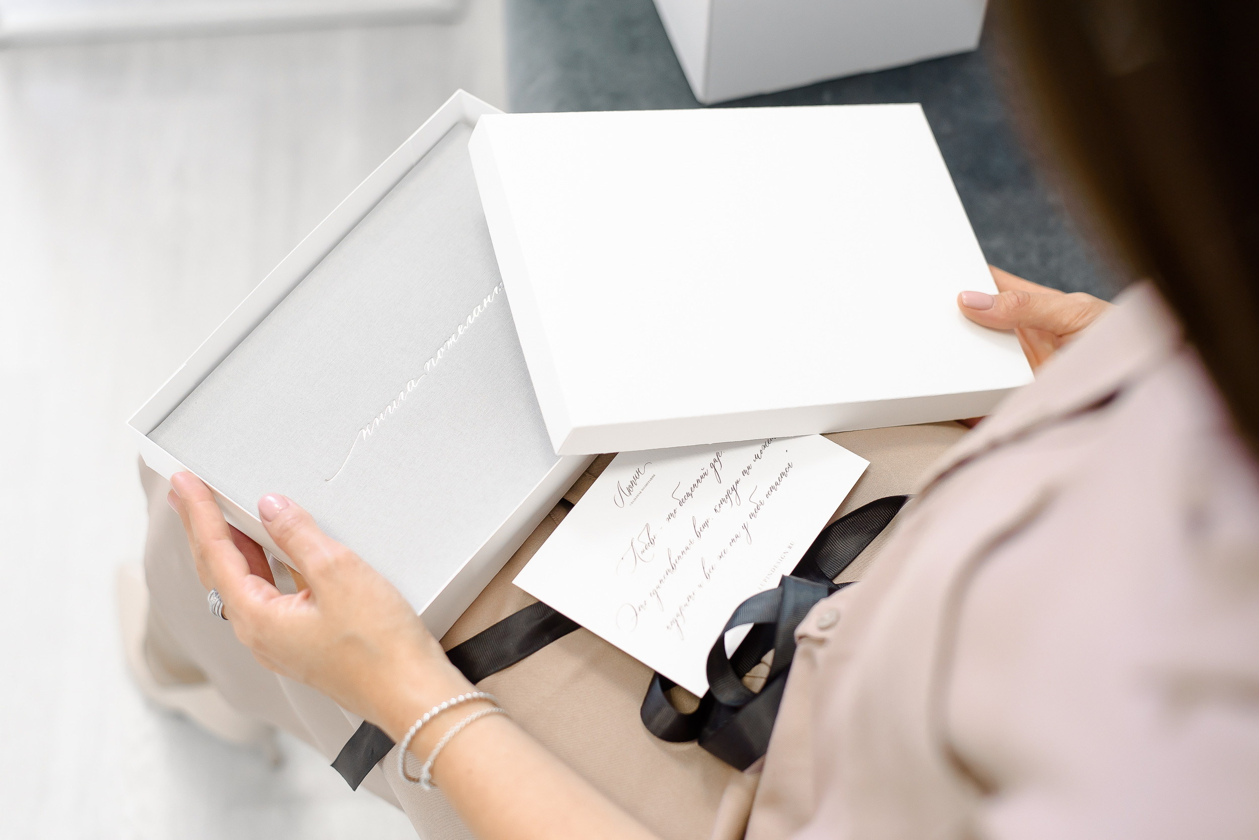 Контент-съемка студии свадебных приглашений Люпин. Семейный и свадебный фотограф в Санкт-Петербурге Серафима Смирнова