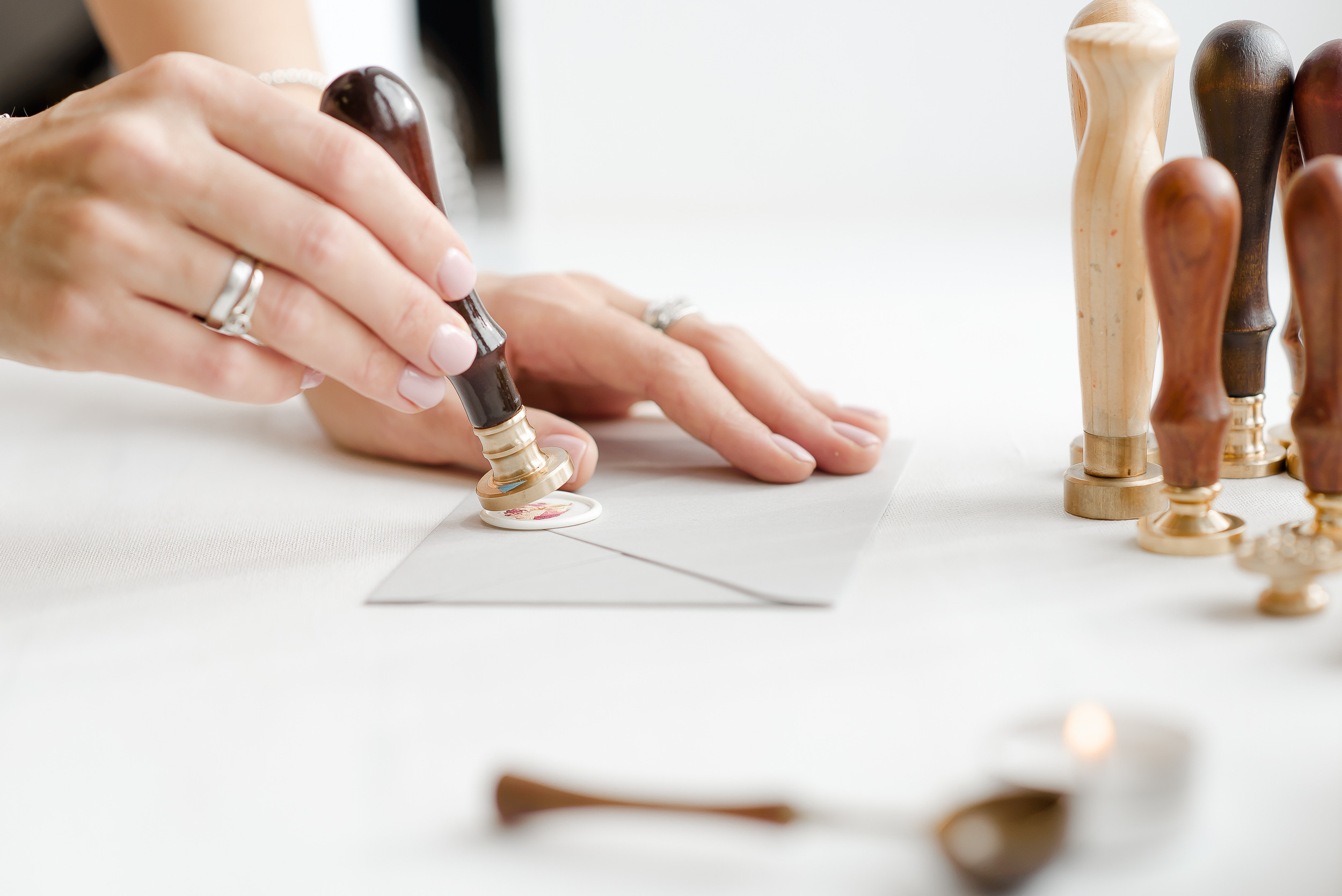 Контент-съемка студии свадебных приглашений Люпин. Семейный и свадебный фотограф в Санкт-Петербурге Серафима Смирнова