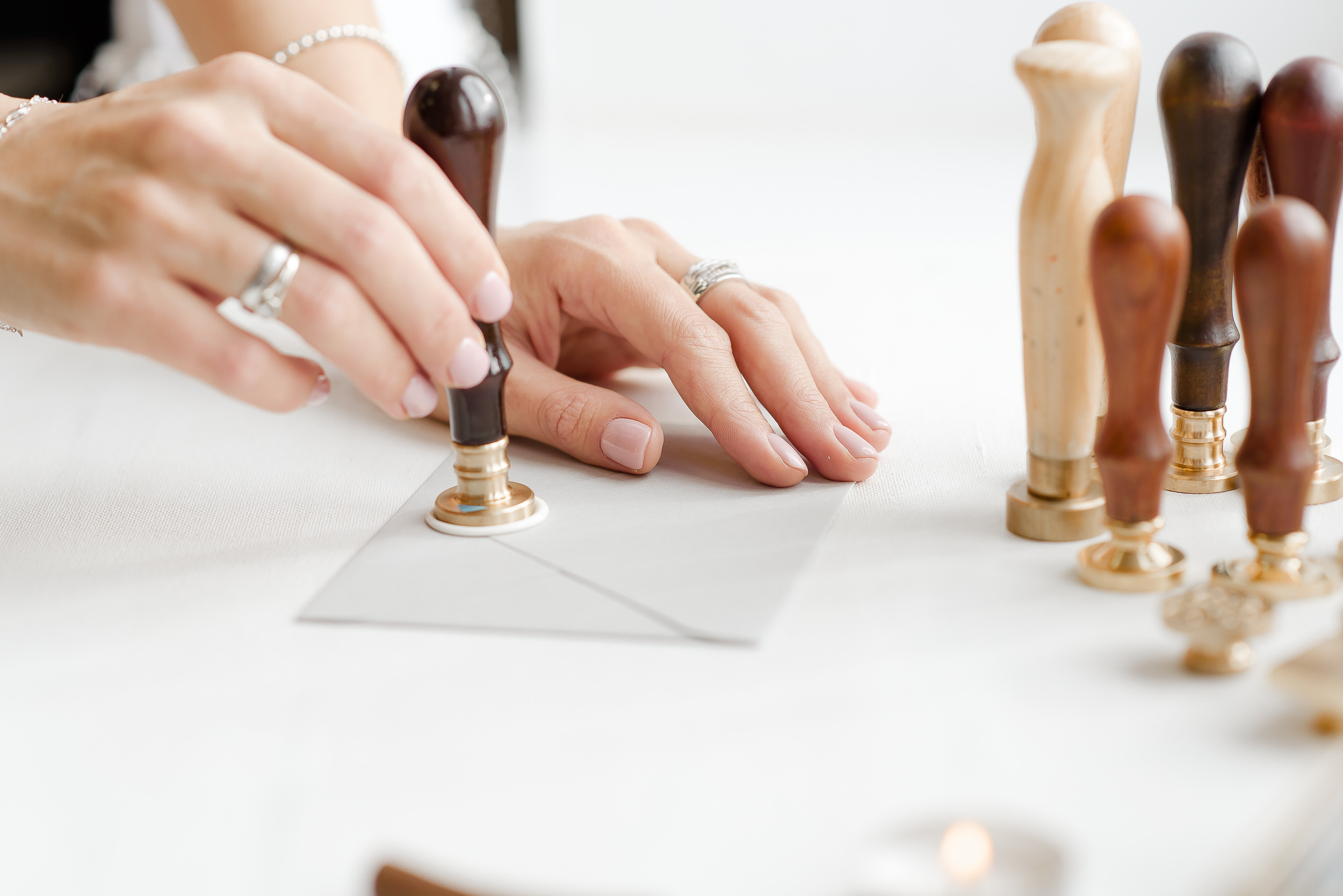 Контент-съемка студии свадебных приглашений Люпин. Семейный и свадебный фотограф в Санкт-Петербурге Серафима Смирнова