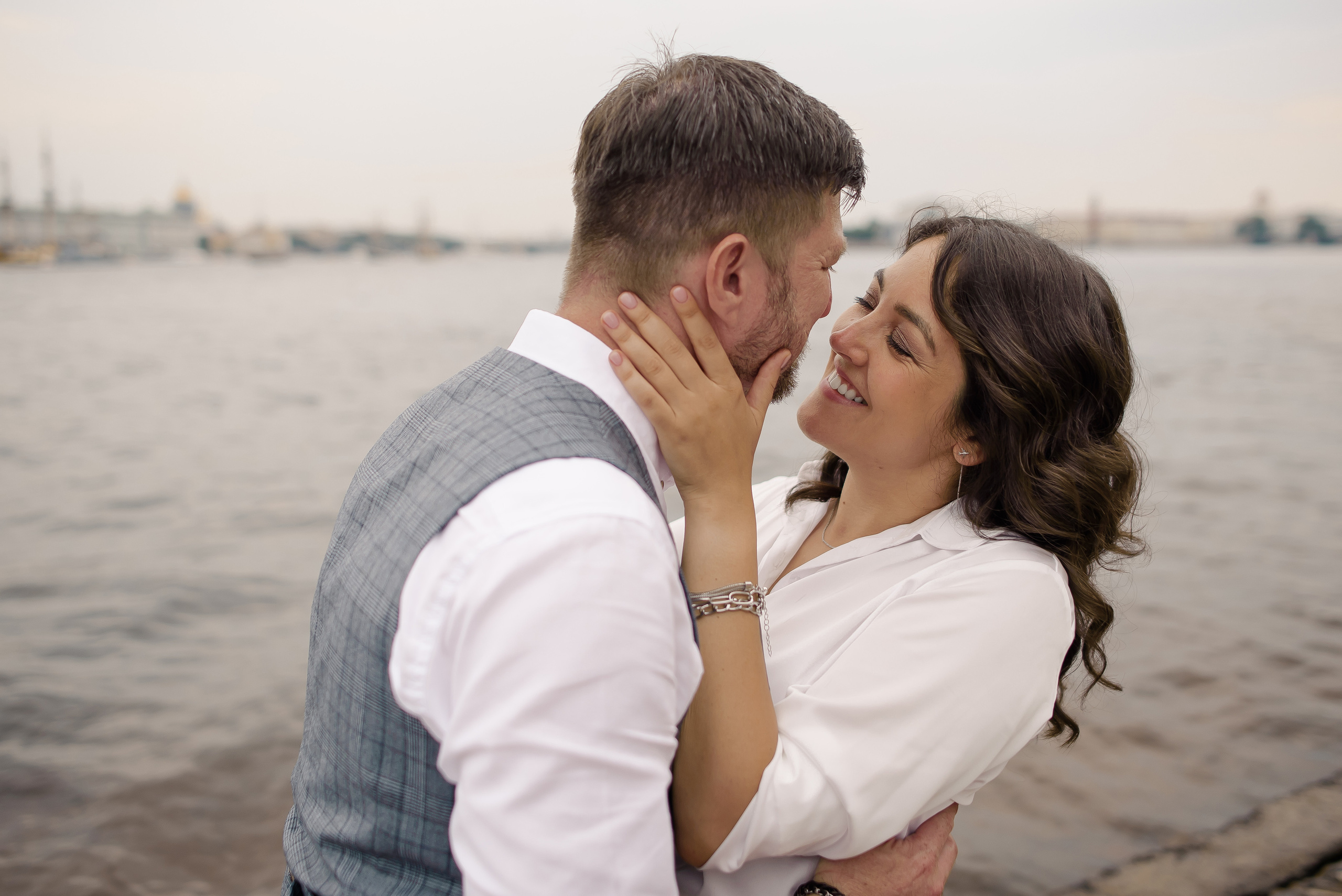 Лавстори Артема и Лизы. Семейный и свадебный фотограф в Санкт-Петербурге Серафима Смирнова