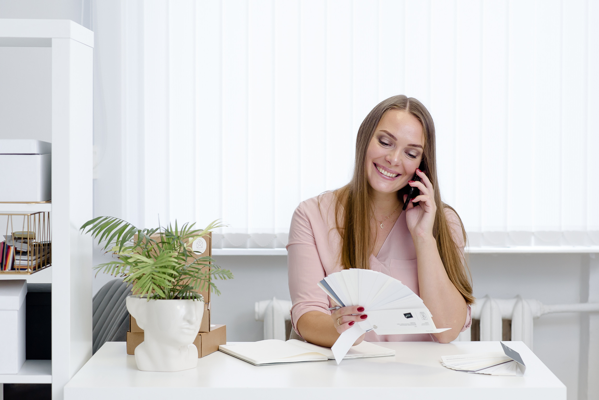 Контент-съемка студии свадебных приглашений Люпин. Семейный и свадебный фотограф в Санкт-Петербурге Серафима Смирнова