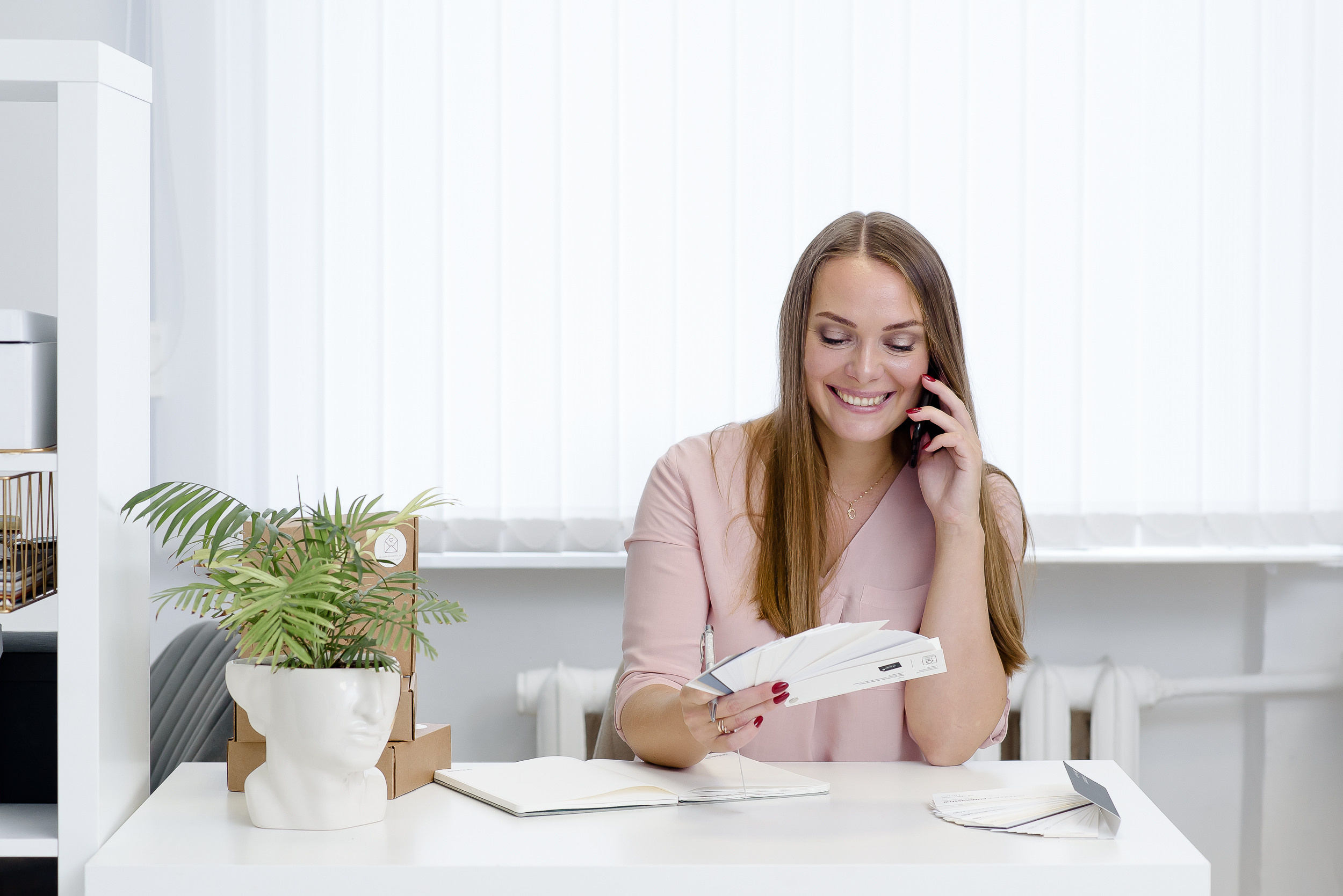 Контент-съемка студии свадебных приглашений Люпин. Семейный и свадебный фотограф в Санкт-Петербурге Серафима Смирнова