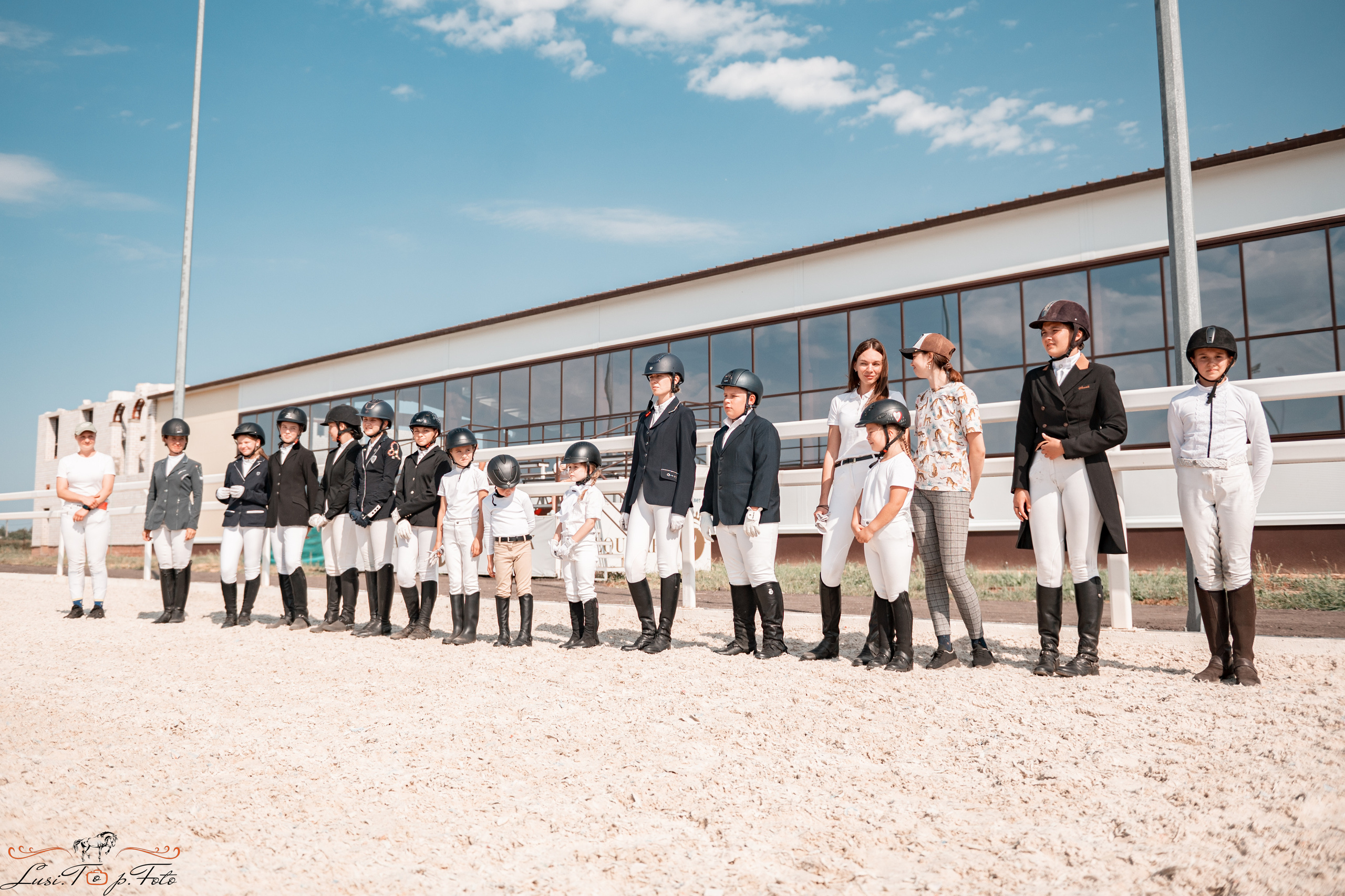«Областные соревнования на призы Конного Клуба EQUIPARK» ВЫЕЗДКА. Конный и фотограф с животными в Твери Топталова Люся