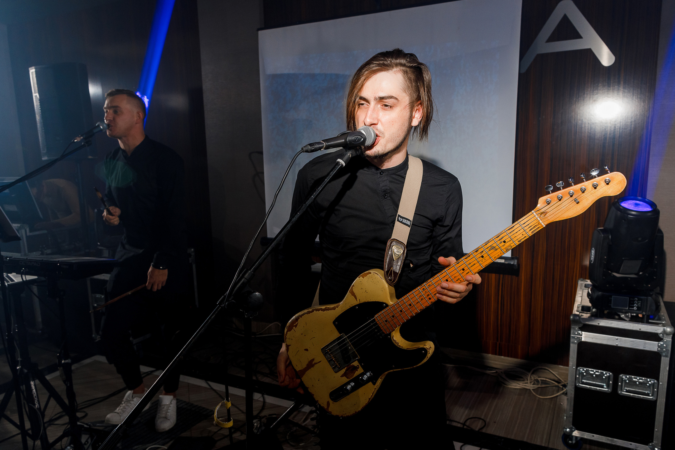 Чувственная фотосессия невесты в шикарном номере гостиницы. Олег Сверчков | Свадебный фотограф Вологда